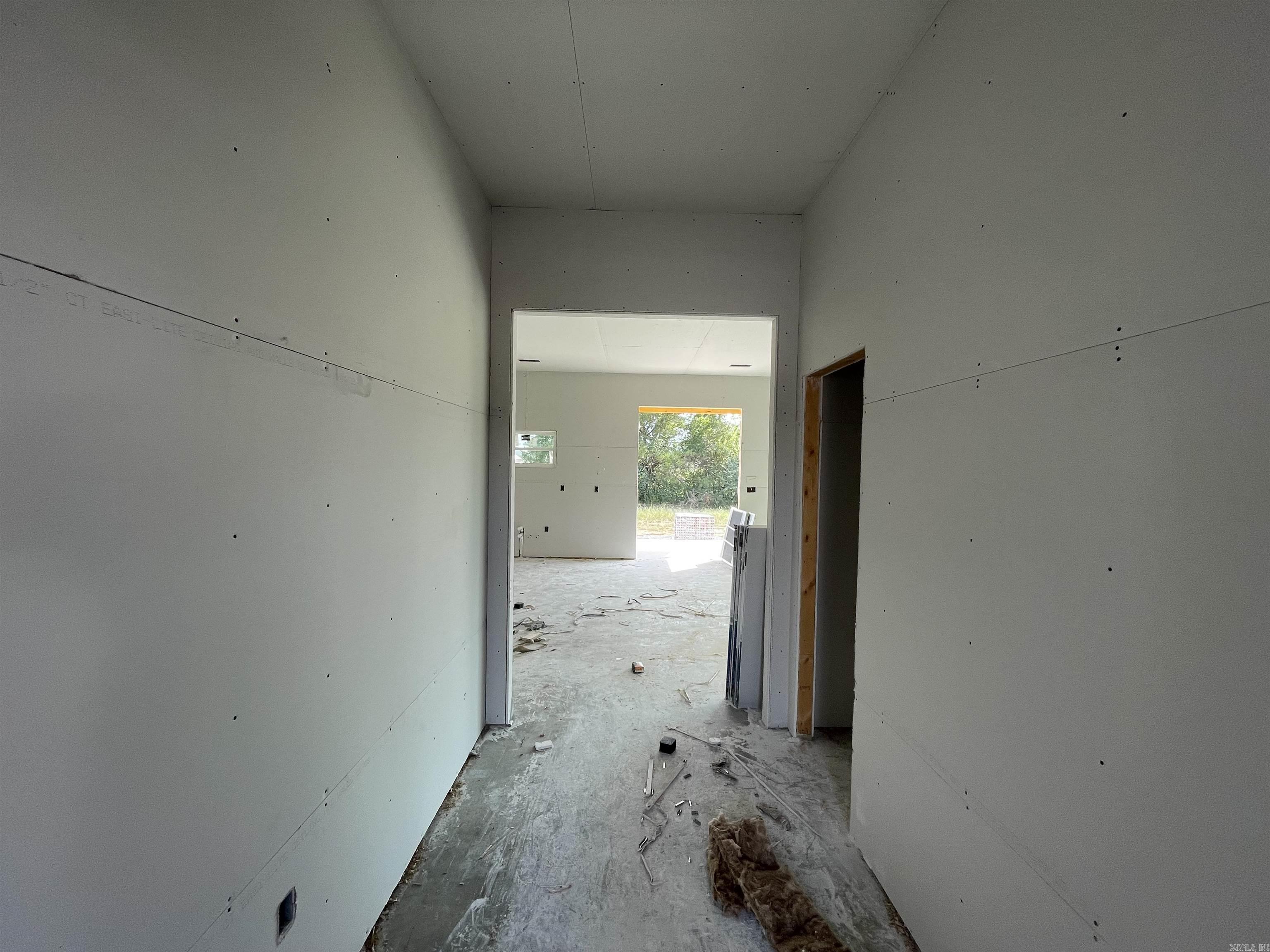EAST MEADOW - Residential