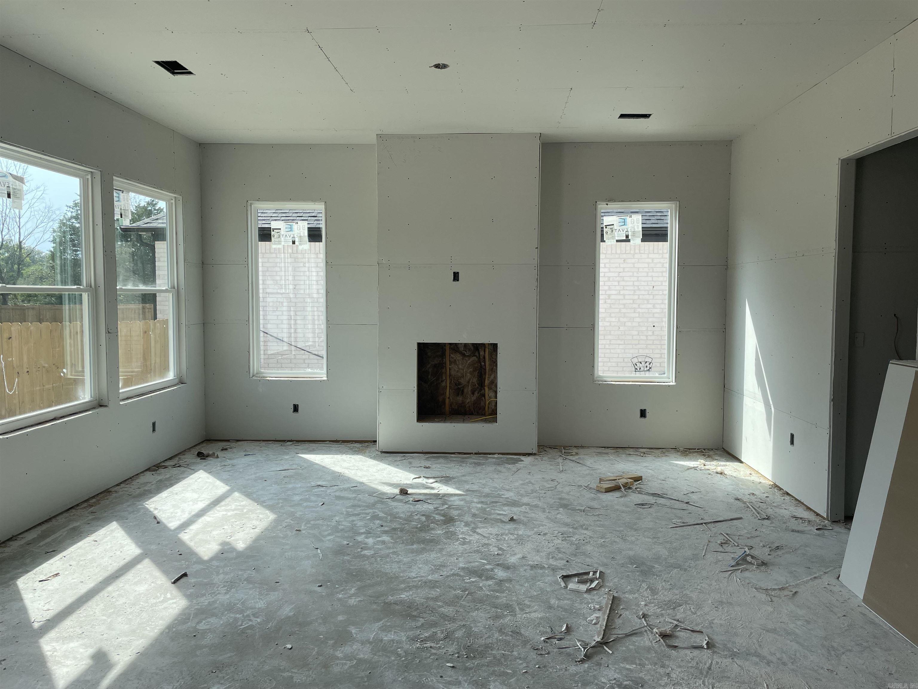 EAST MEADOW - Residential