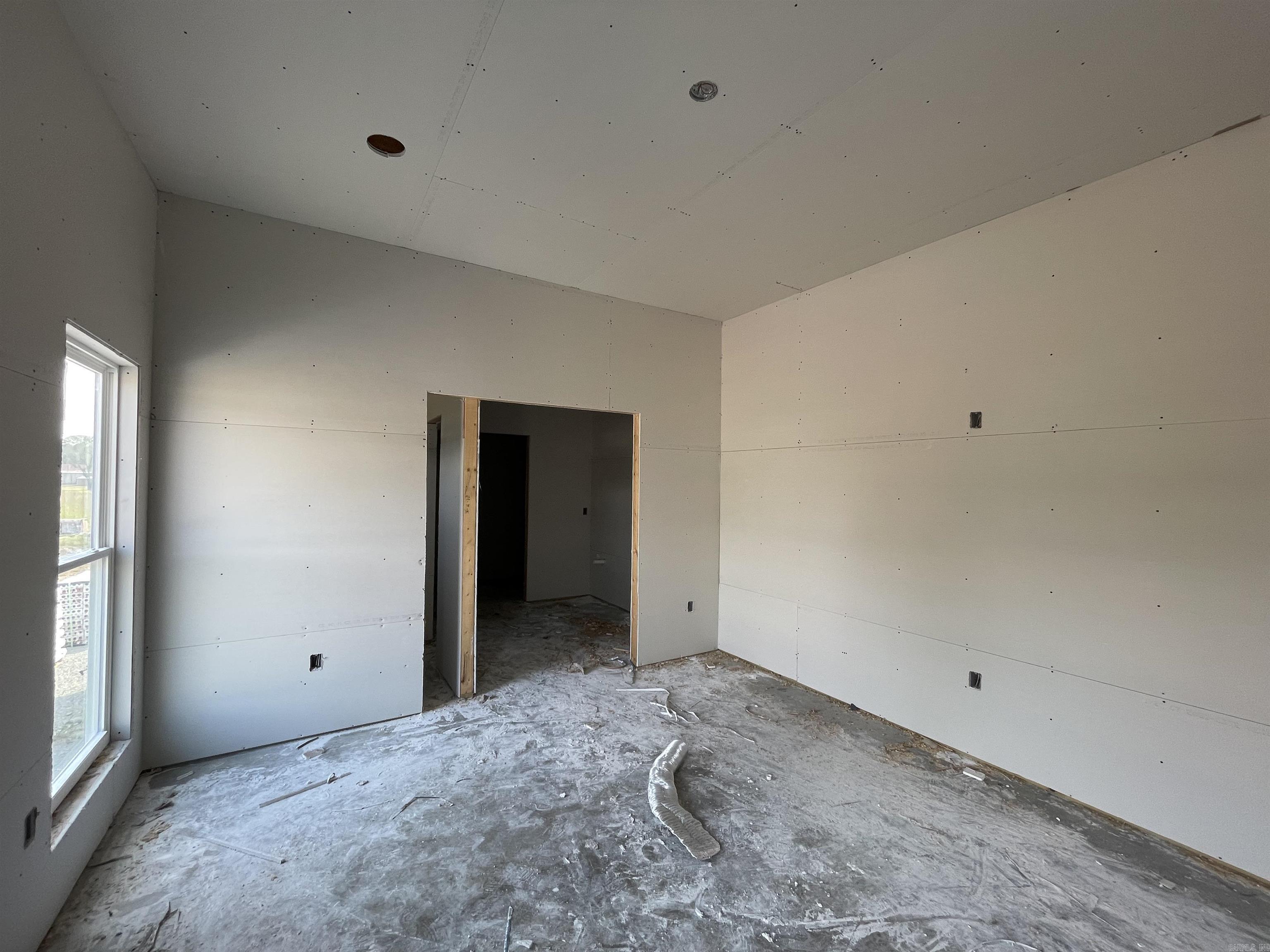 EAST MEADOW - Residential