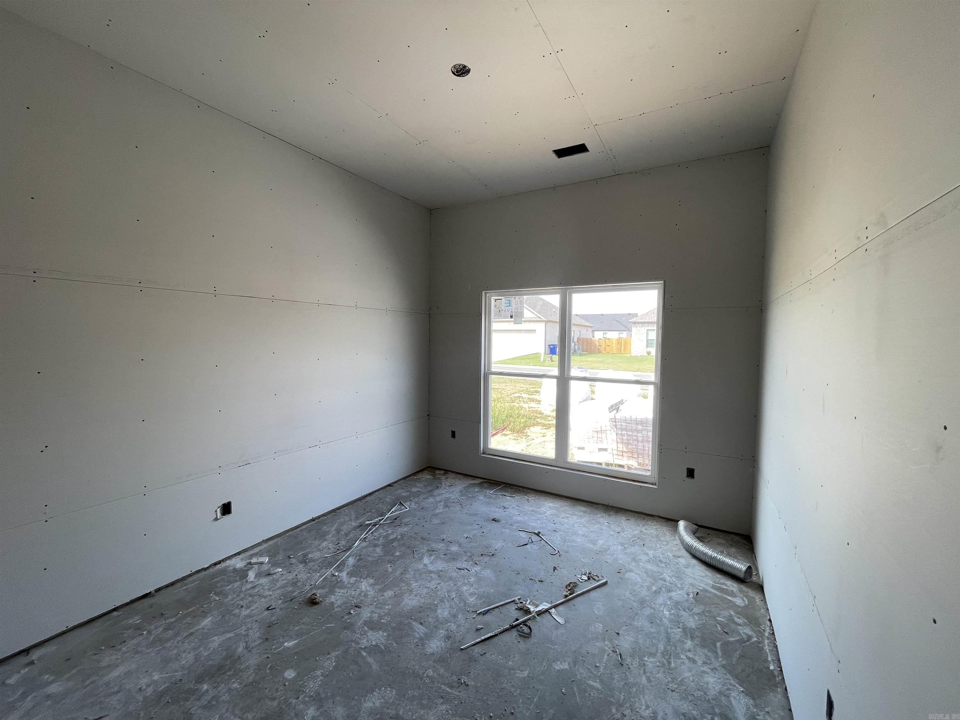 EAST MEADOW - Residential