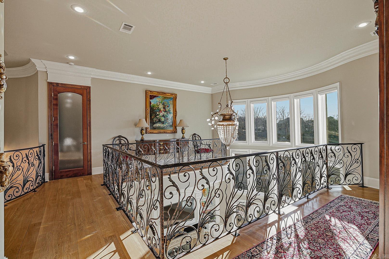 Ridgepointe - Residential