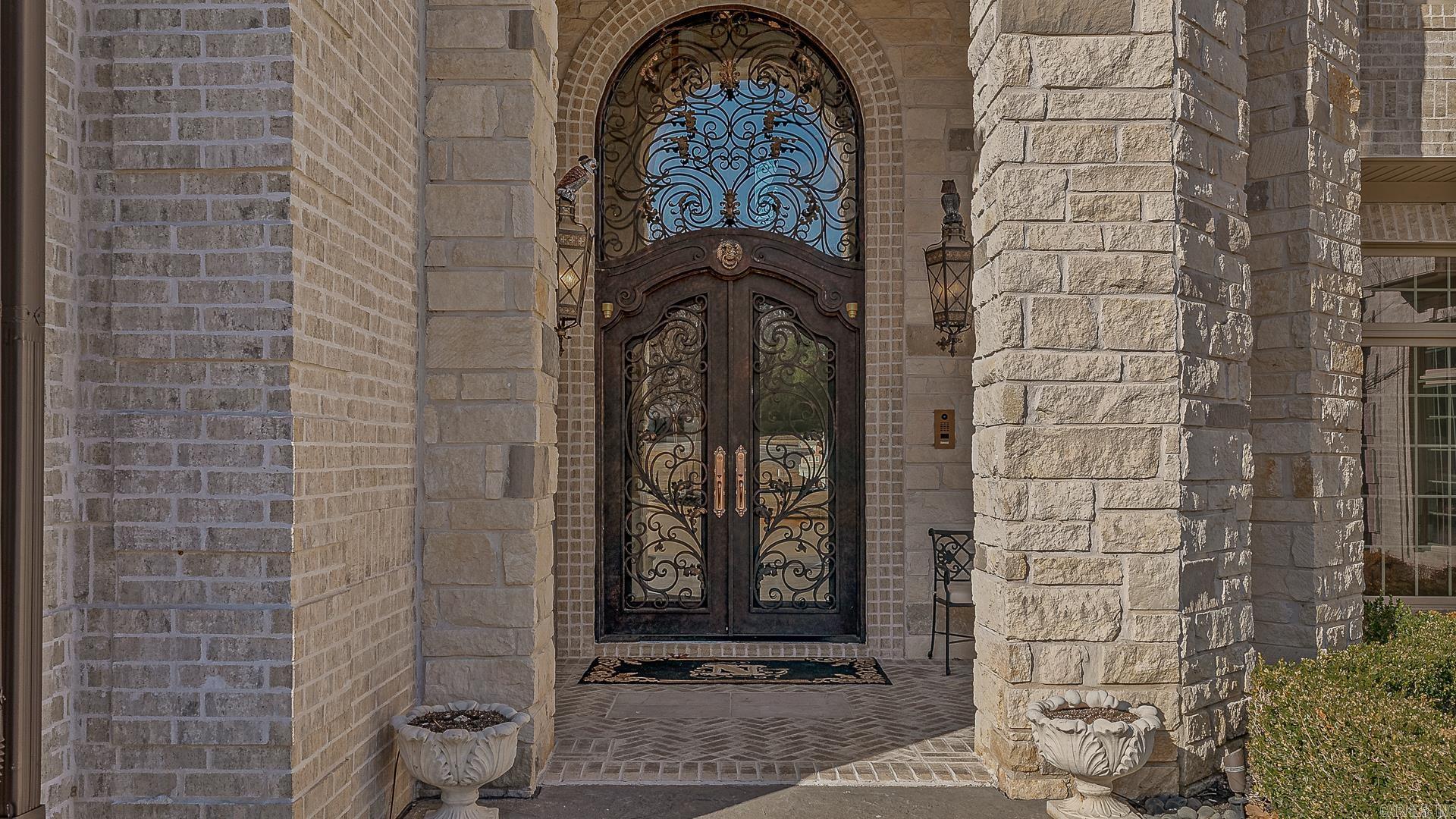 Ridgepointe - Residential