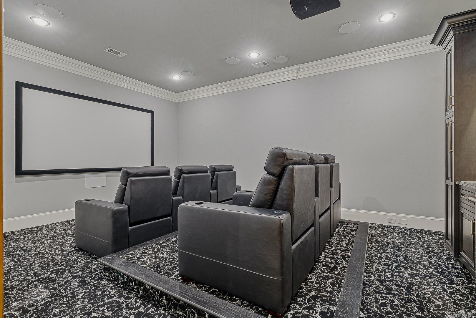 Ridgepointe - Residential