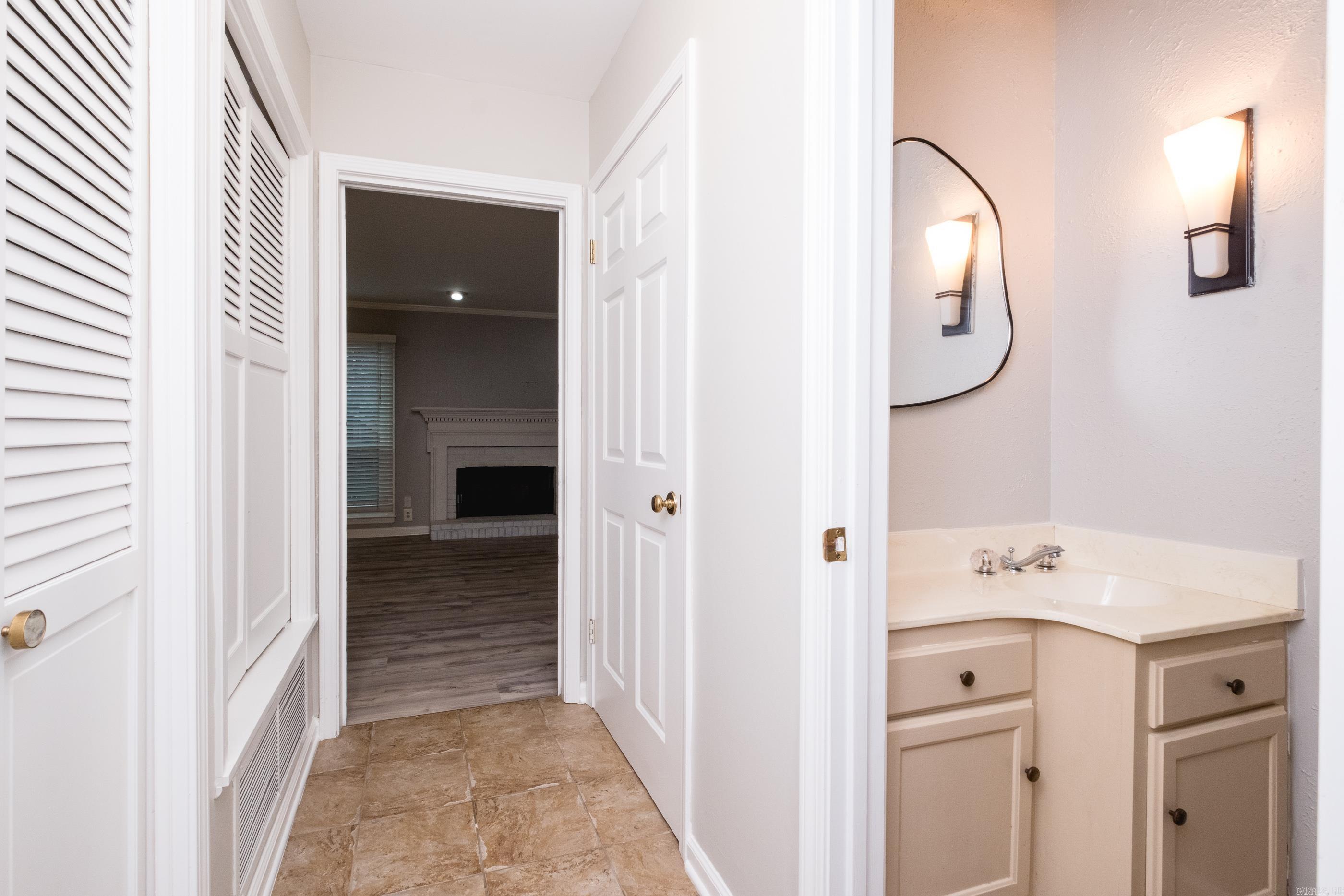 FOXCROFT SQUARE HPR - Residential