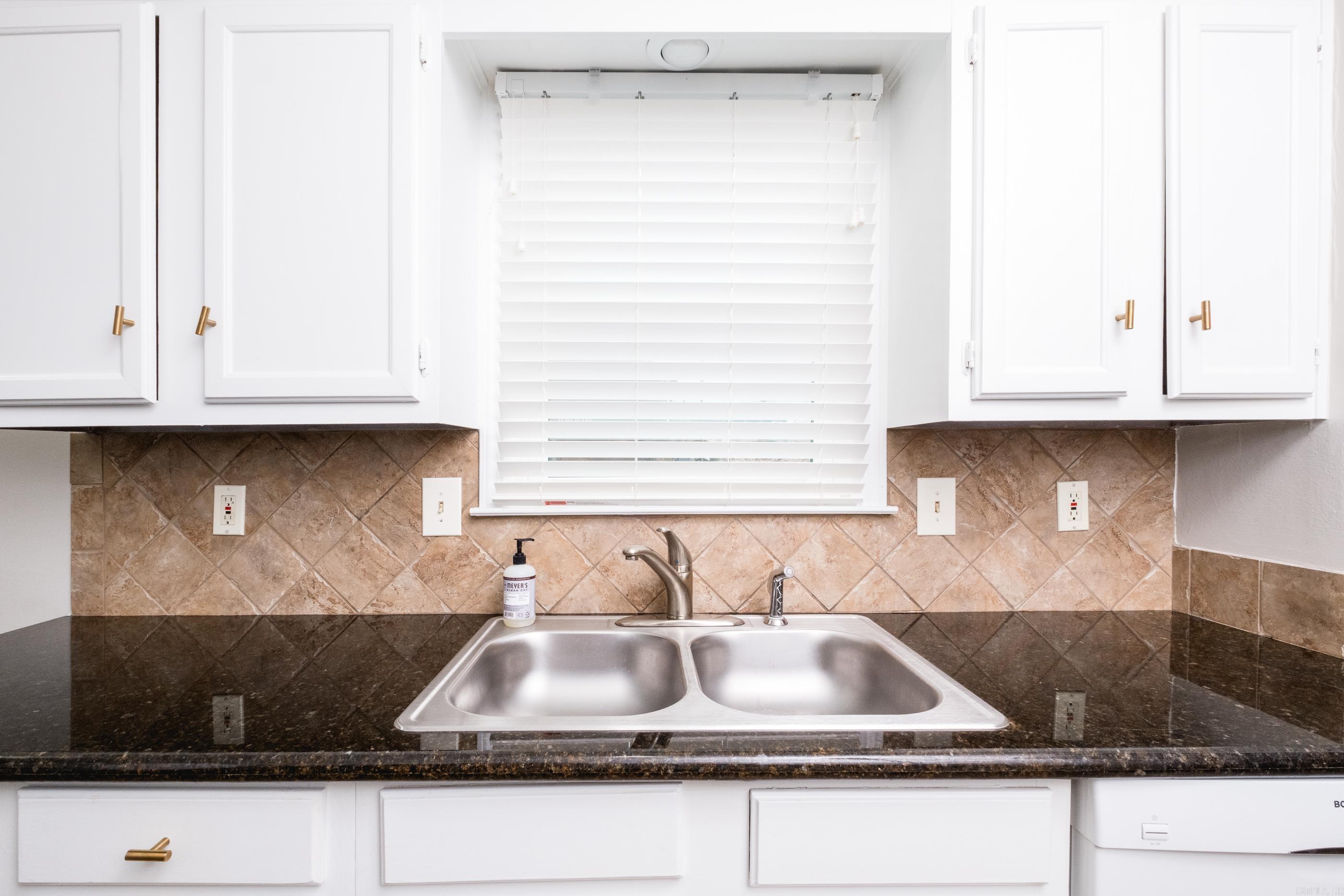 FOXCROFT SQUARE HPR - Residential