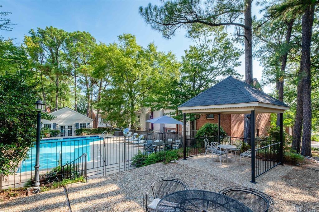 FOXCROFT SQUARE HPR - Residential