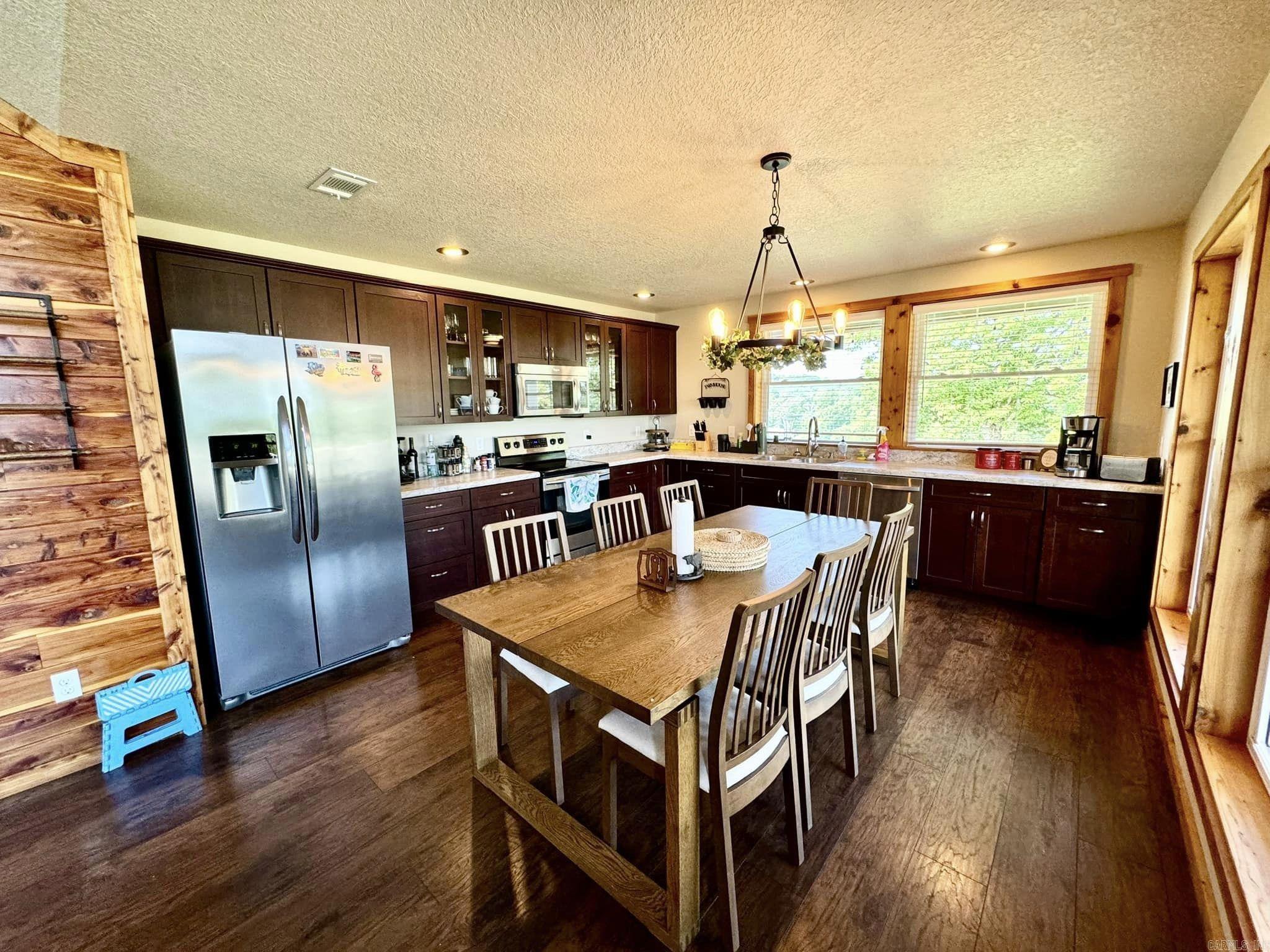 Viking Landing - Residential