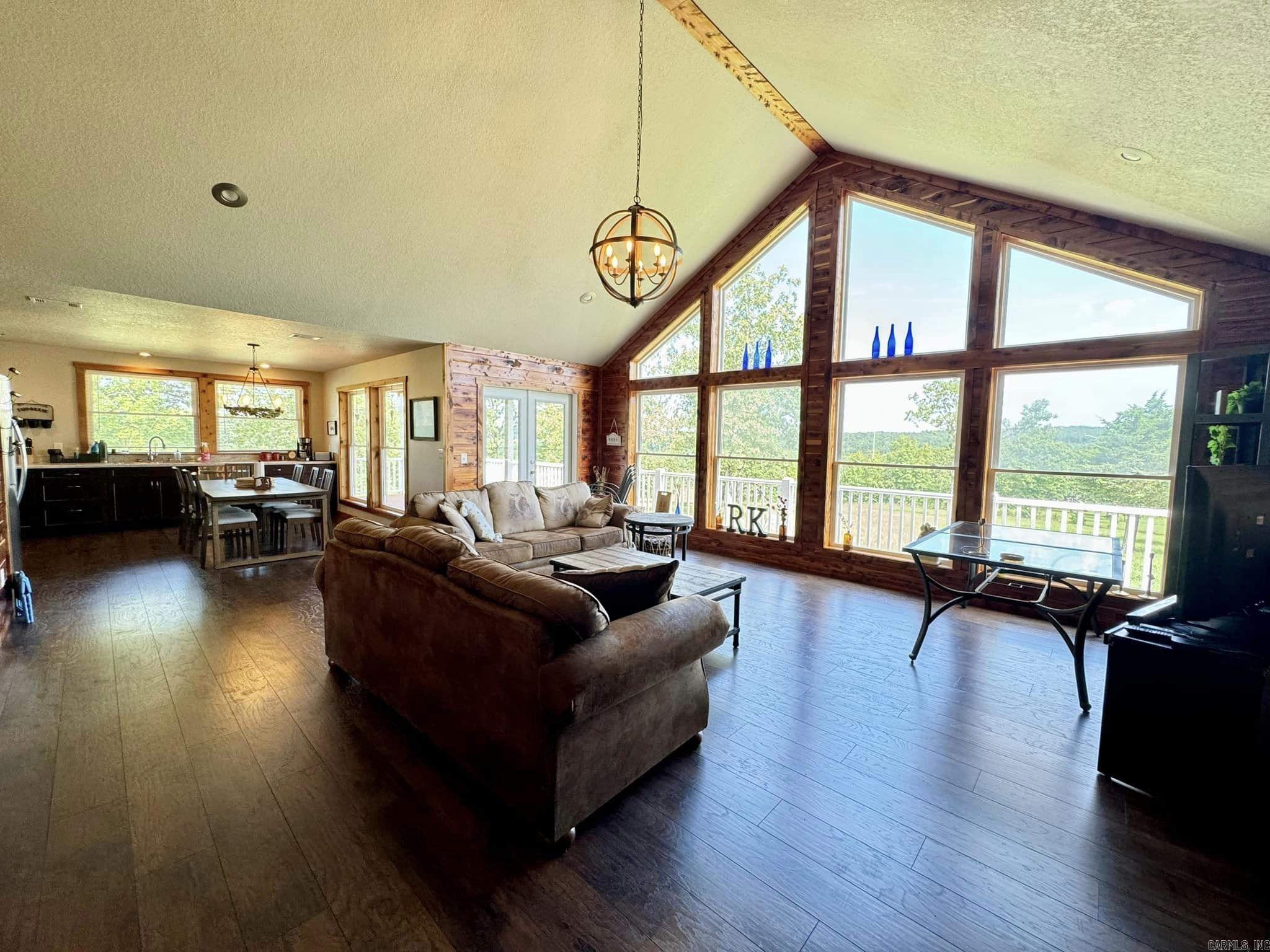 Viking Landing - Residential