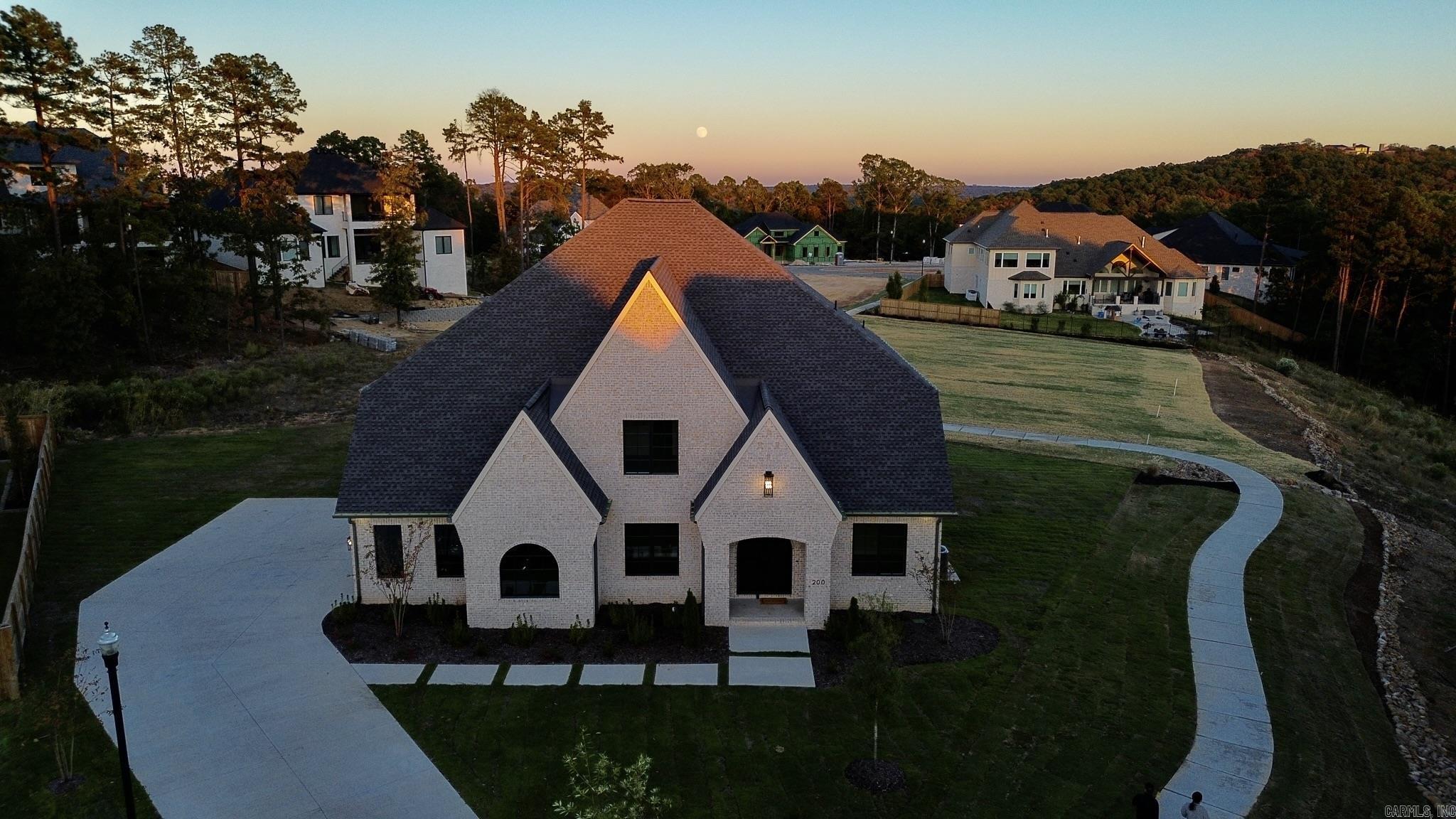 CHENAL VALLEY "FALSTONE COURT" - Residential