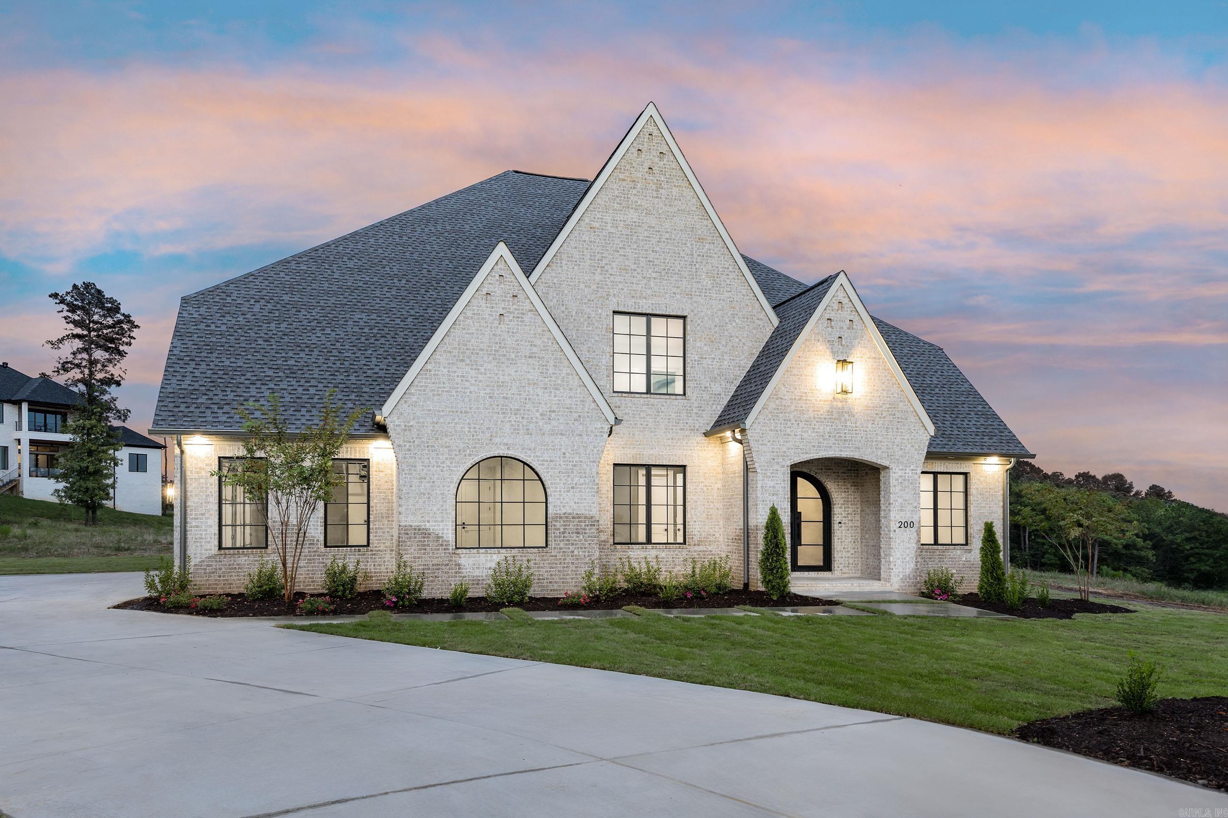 CHENAL VALLEY "FALSTONE COURT" - Residential