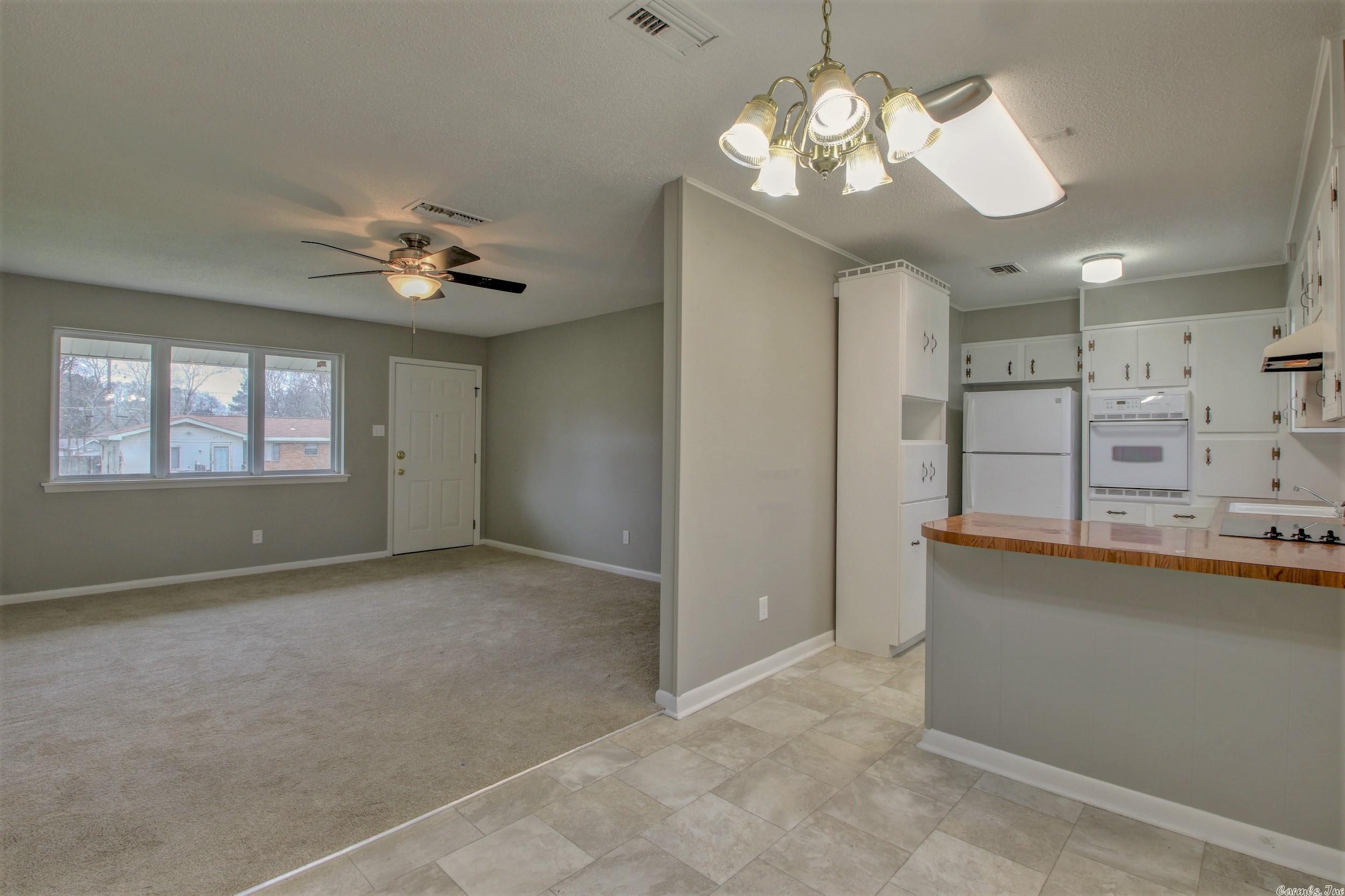 Duprees 2nd East Jack - Residential Lease