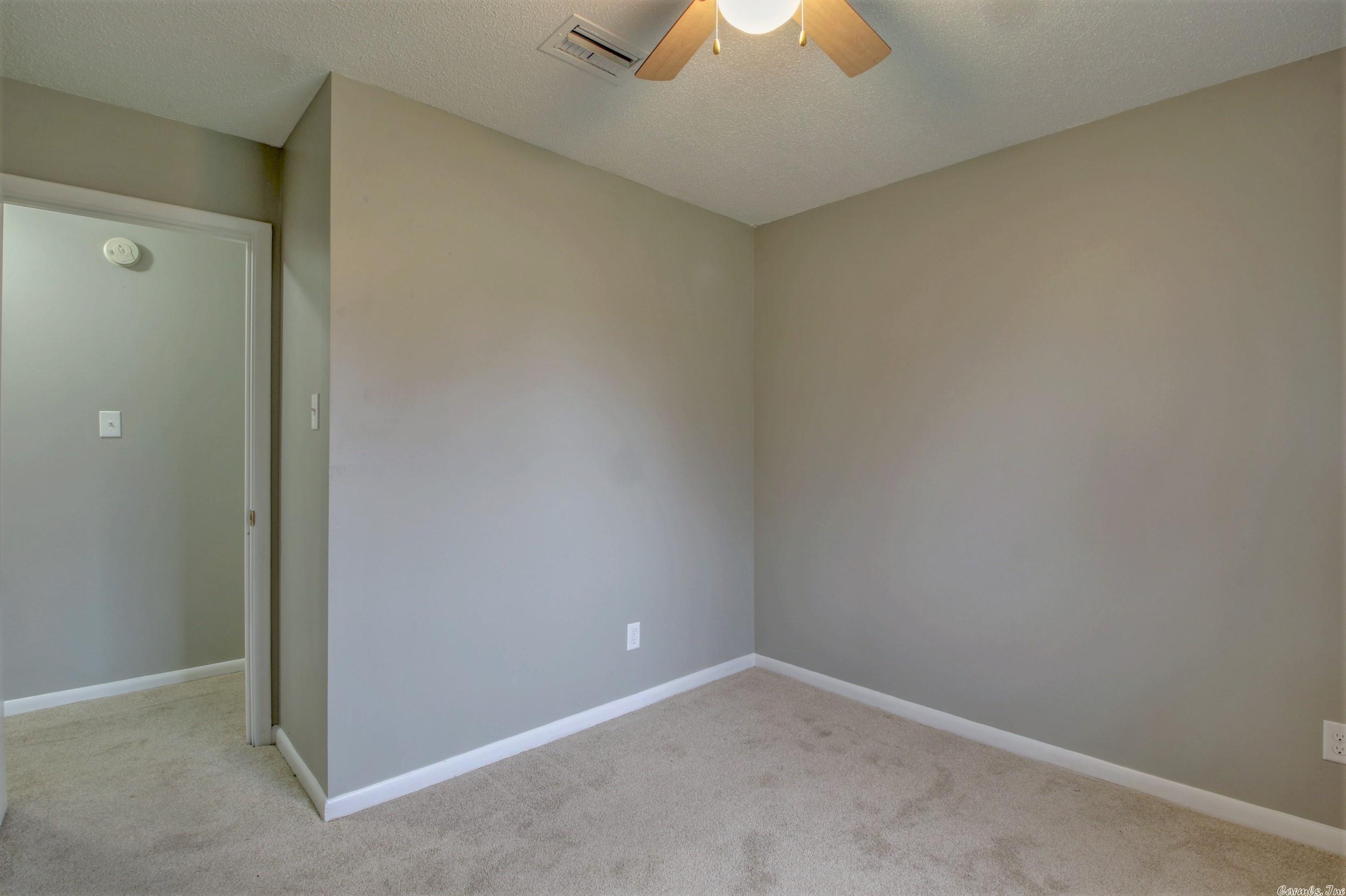 Duprees 2nd East Jack - Residential Lease