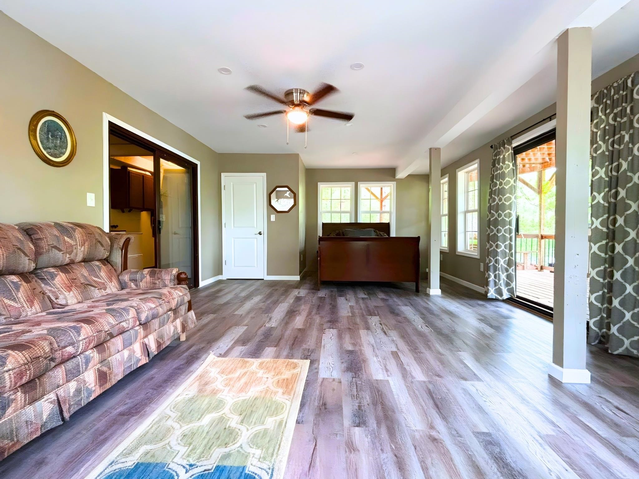 THUNDERBIRD - Residential