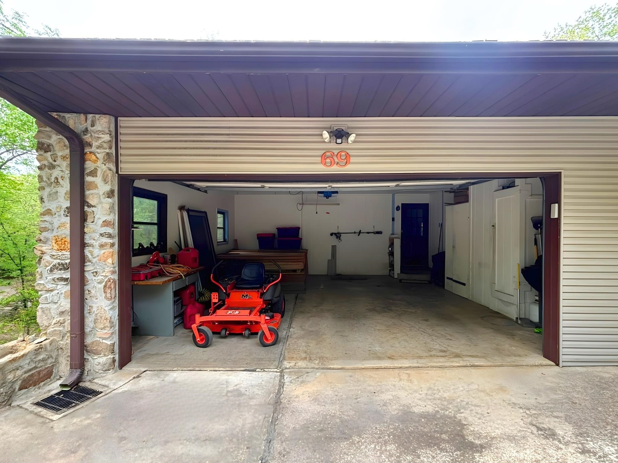 THUNDERBIRD - Residential