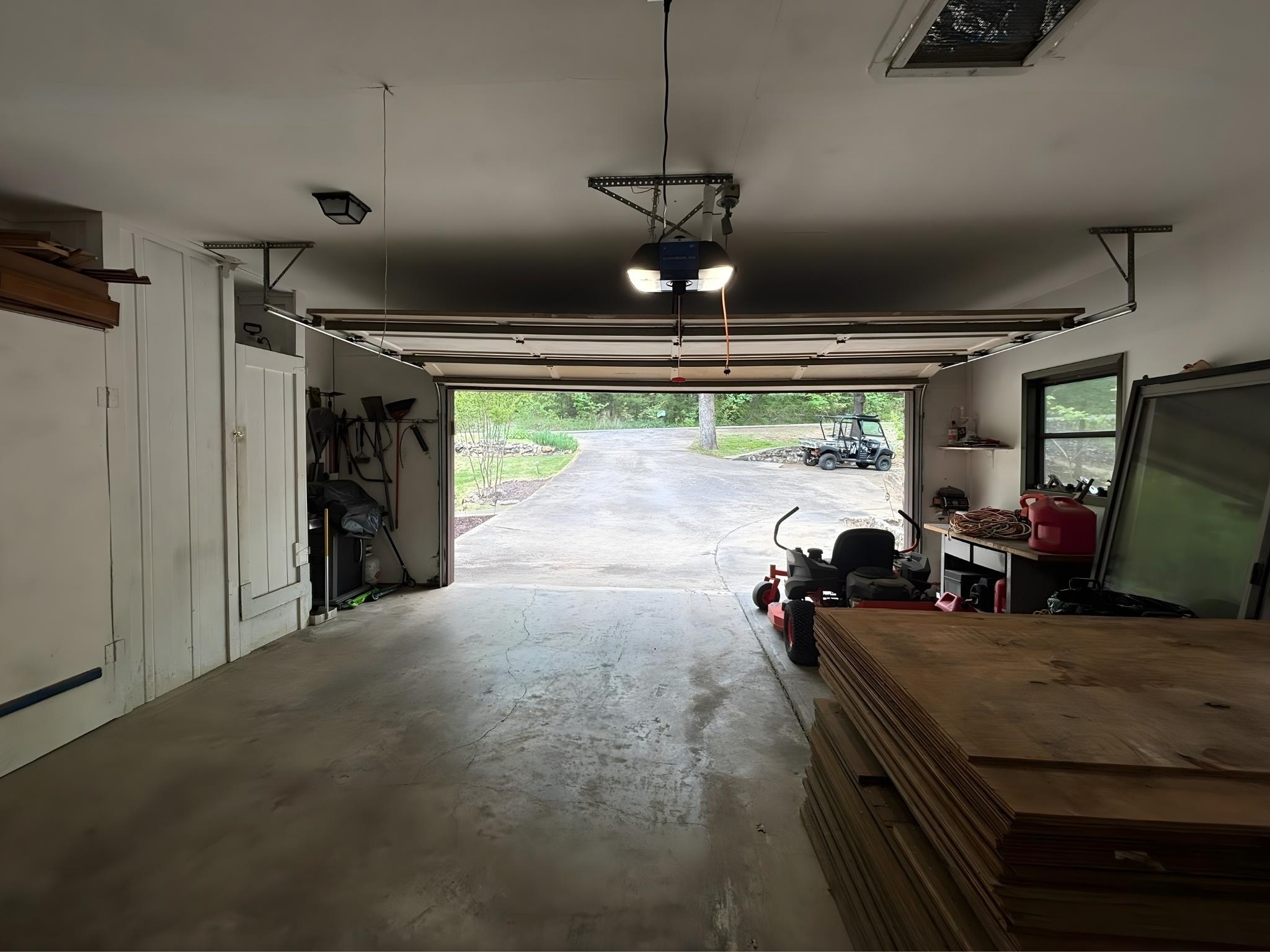 THUNDERBIRD - Residential