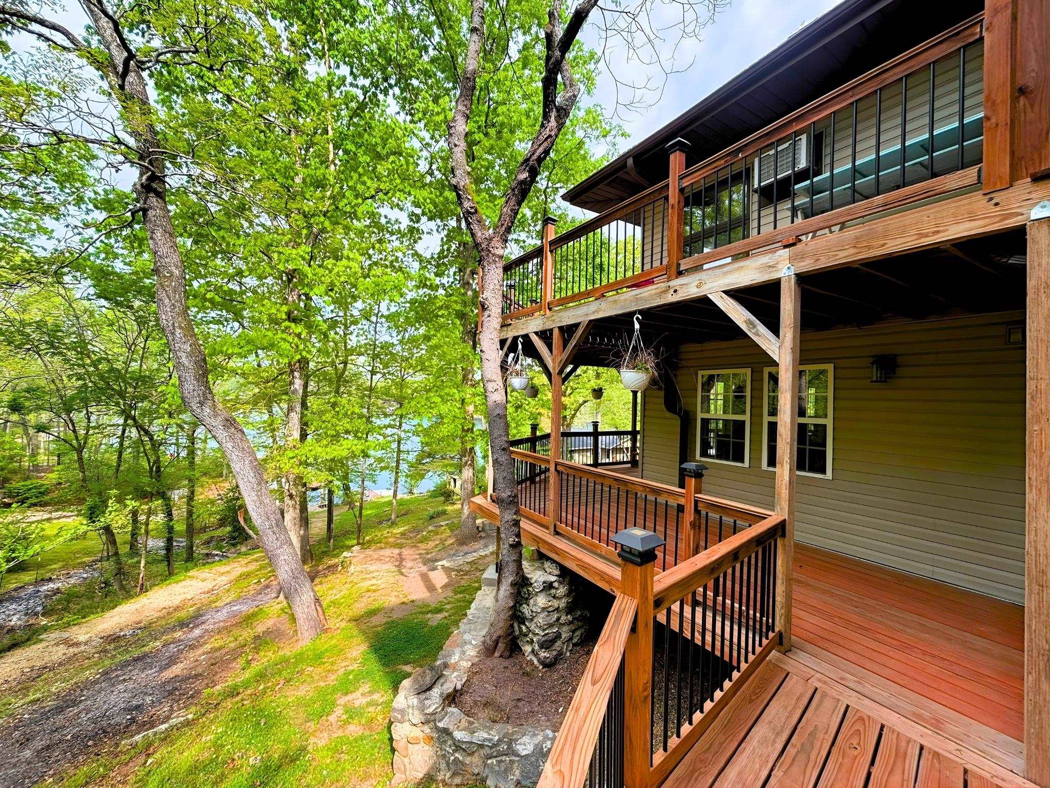 THUNDERBIRD - Residential