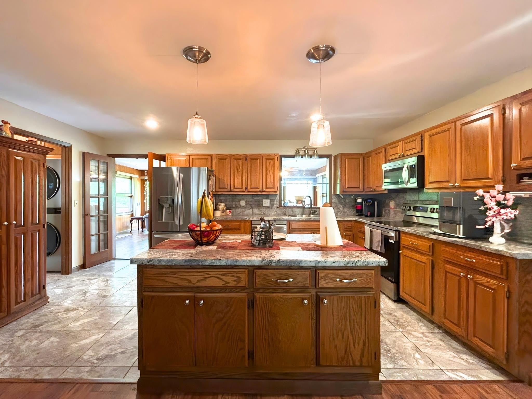 THUNDERBIRD - Residential