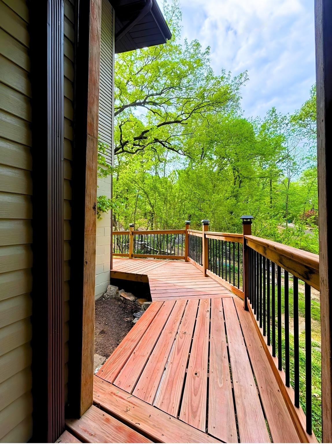 THUNDERBIRD - Residential