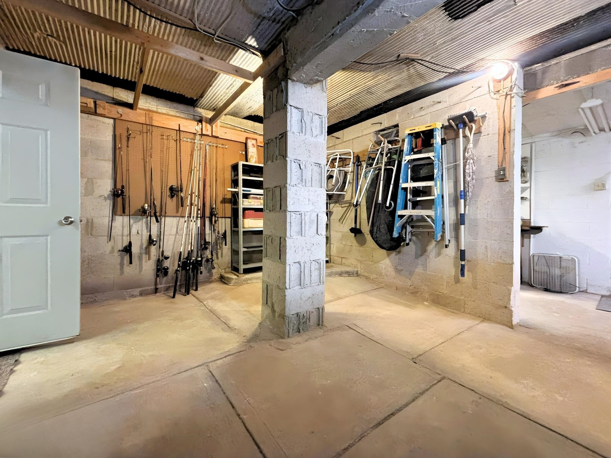 THUNDERBIRD - Residential