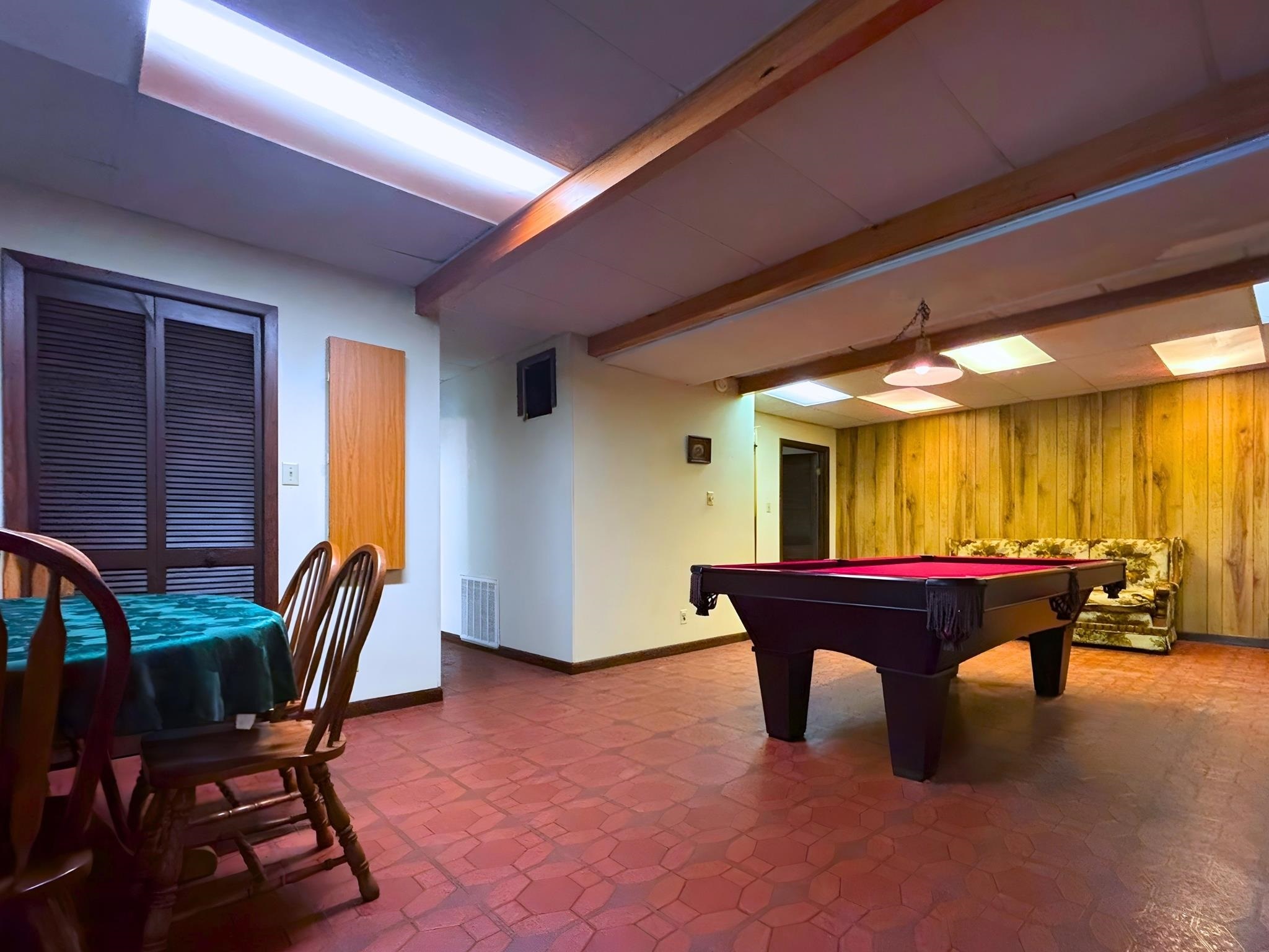 THUNDERBIRD - Residential