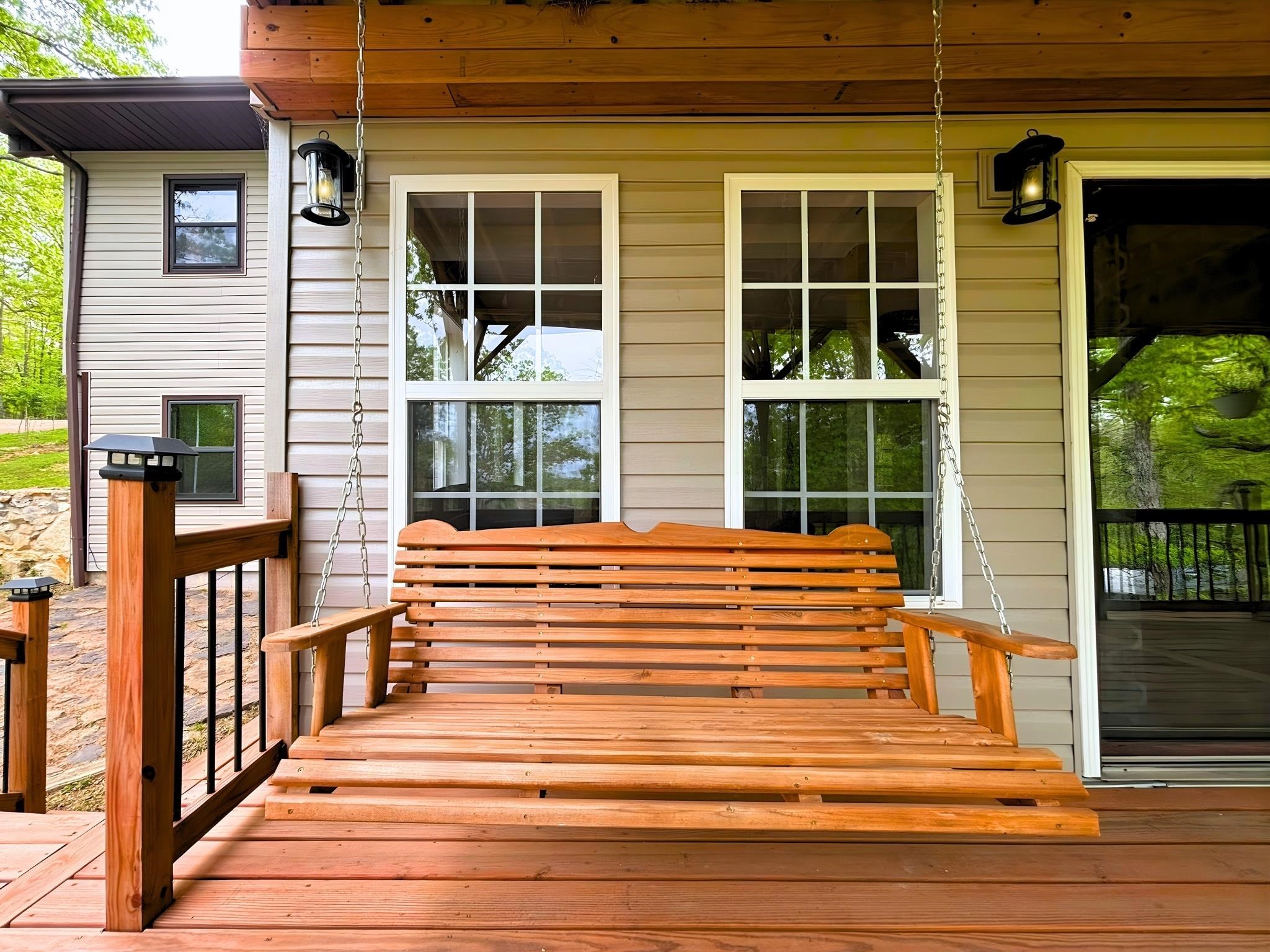 THUNDERBIRD - Residential