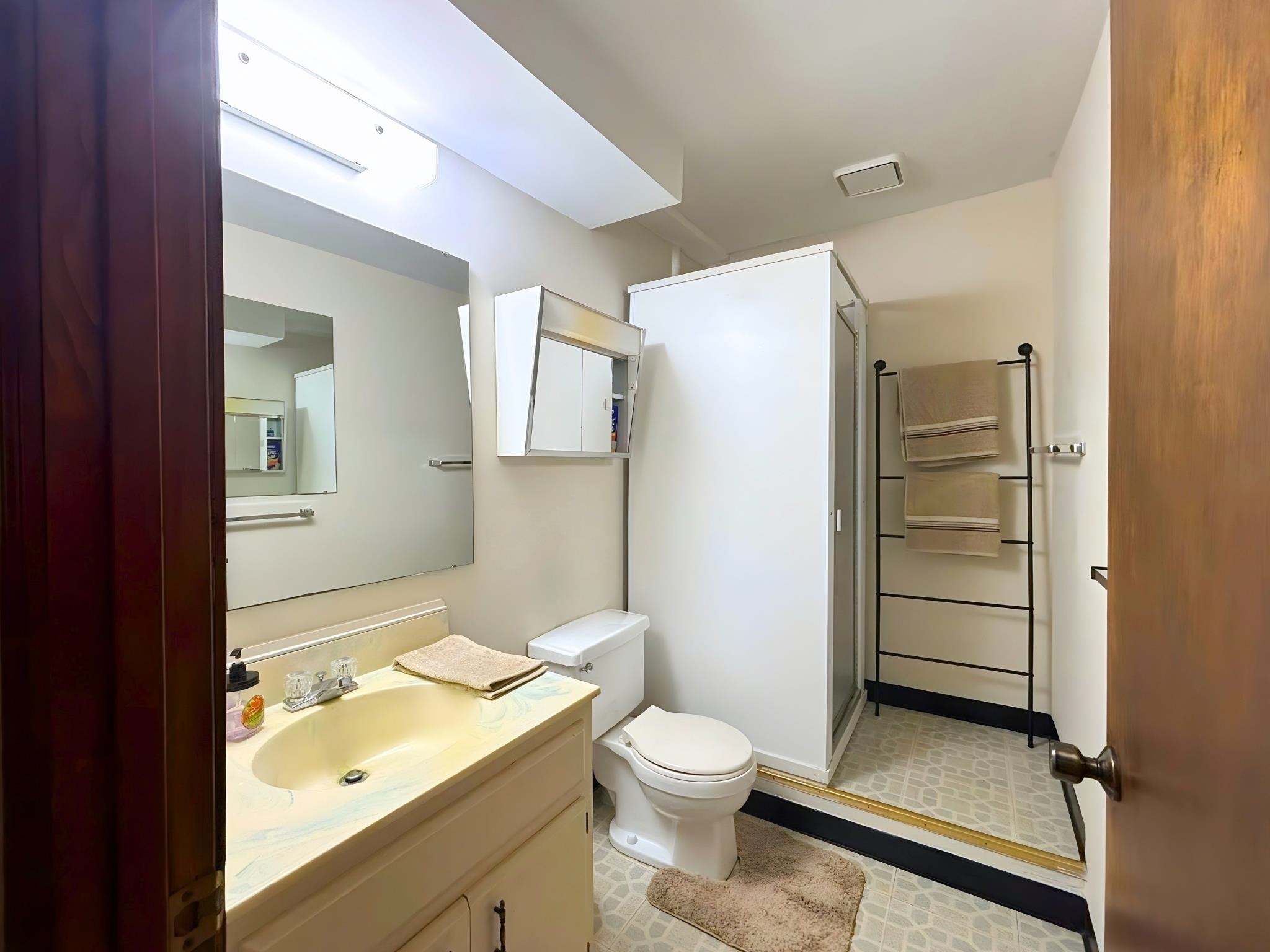 THUNDERBIRD - Residential