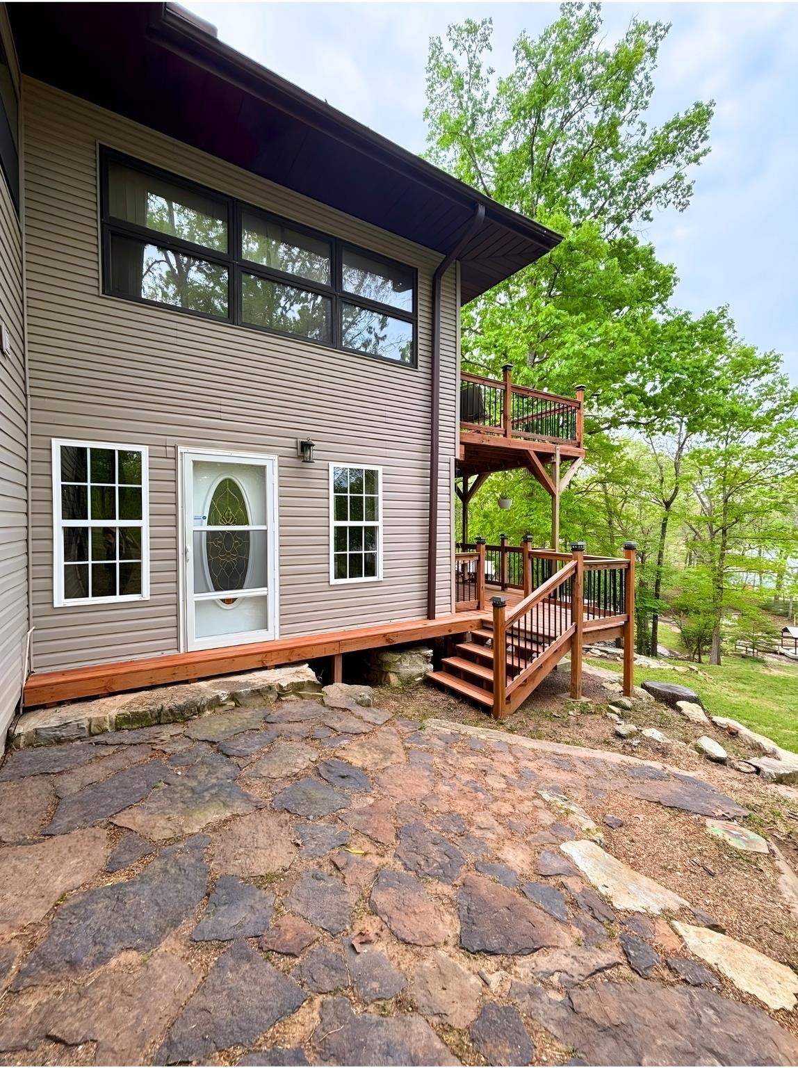 THUNDERBIRD - Residential