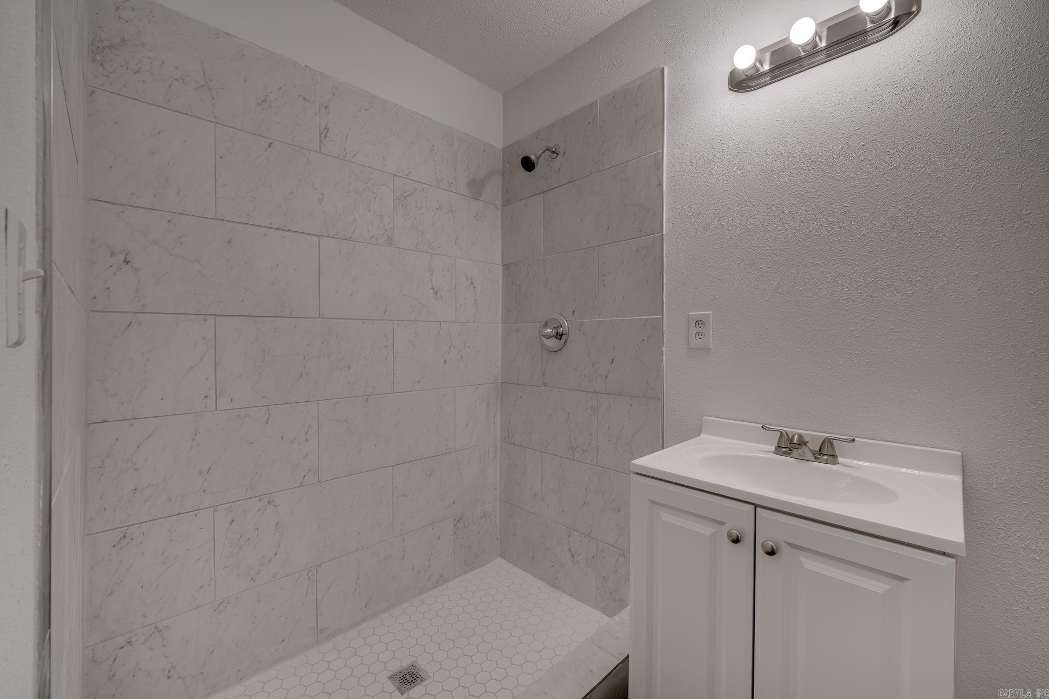 MIDDLETON - Residential