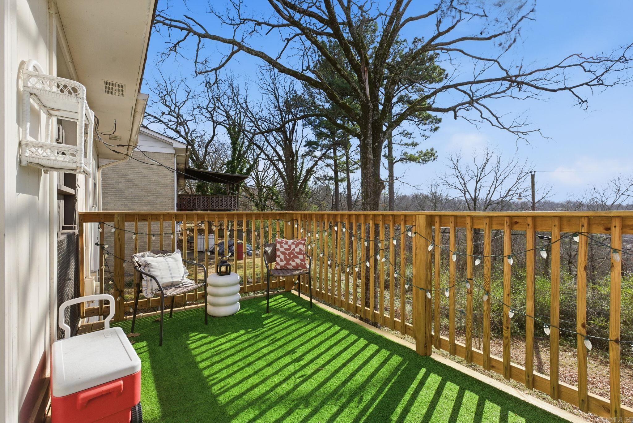 ALTA VISTA - Residential