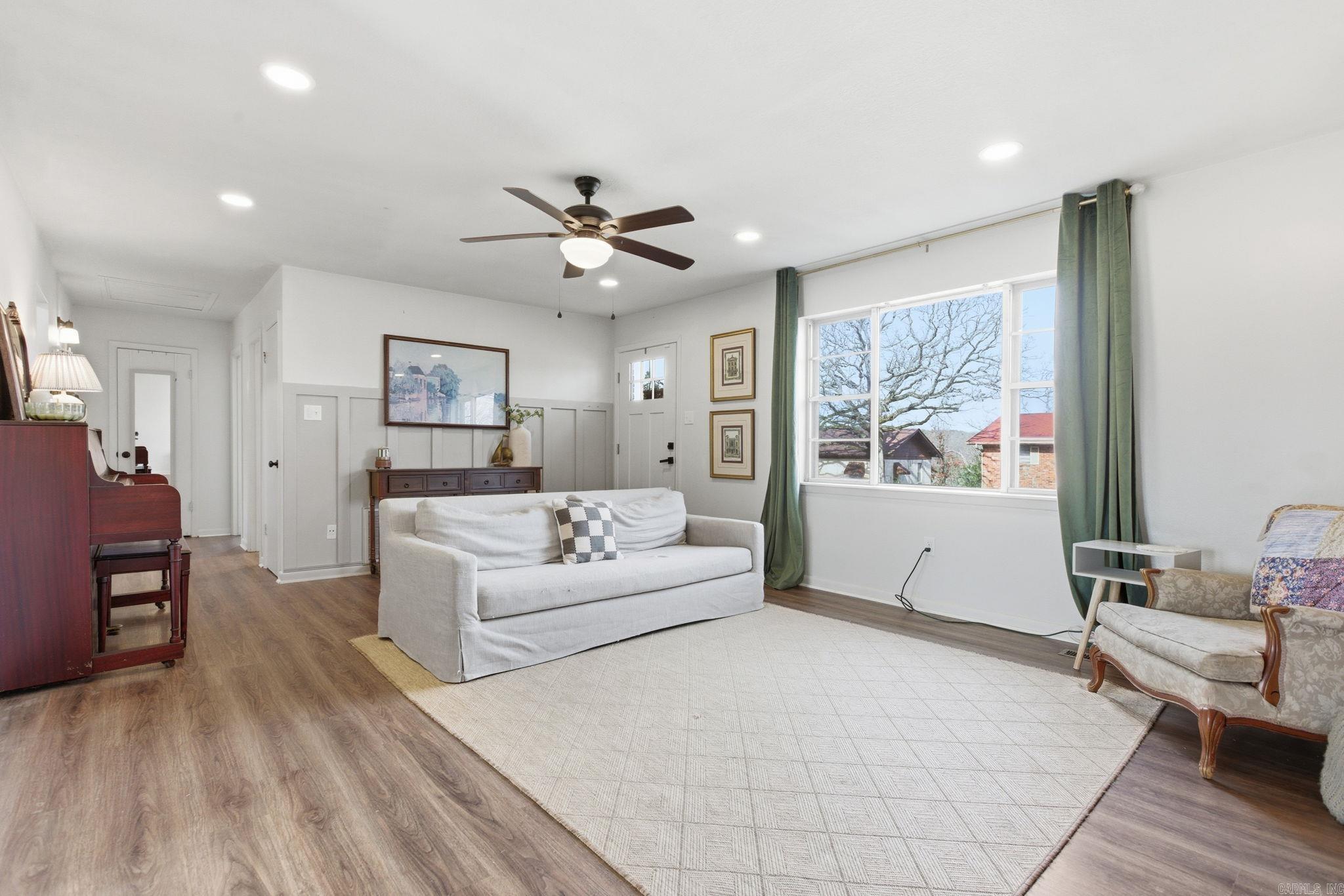 ALTA VISTA - Residential