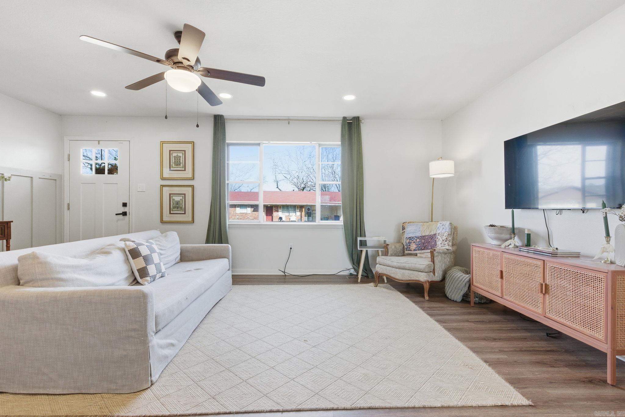 ALTA VISTA - Residential