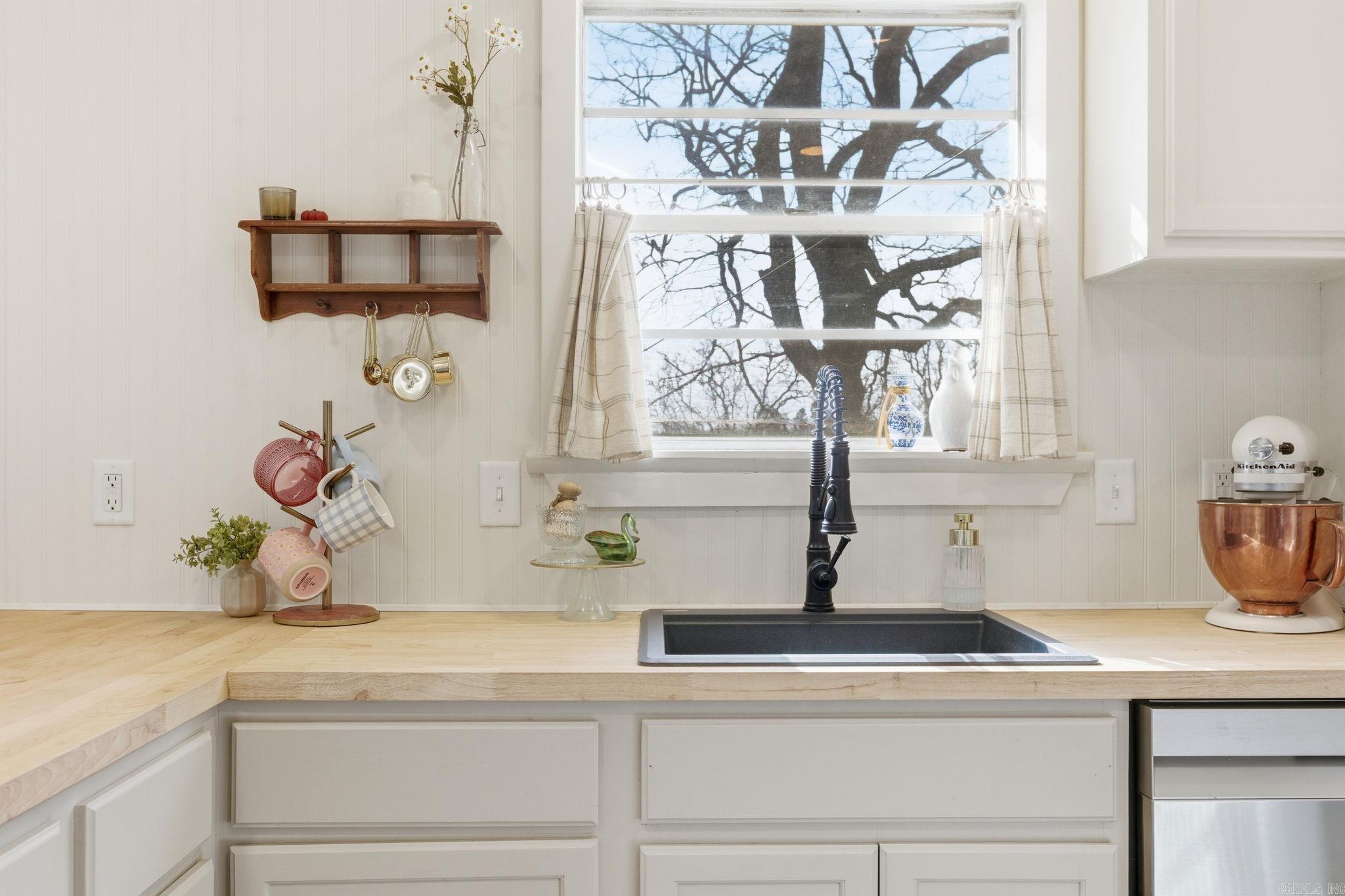 ALTA VISTA - Residential