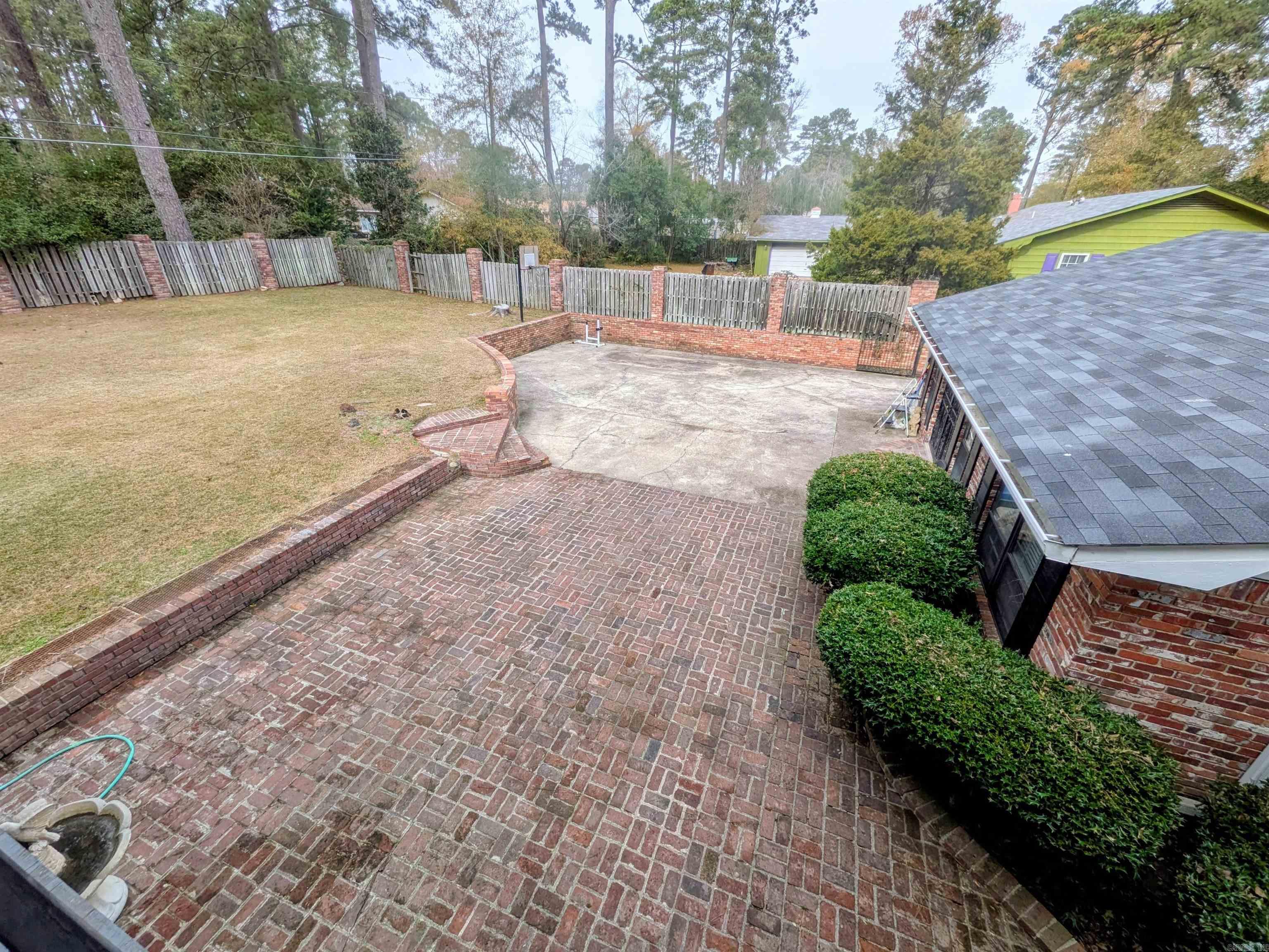 MIKE BERG LAKE - Residential