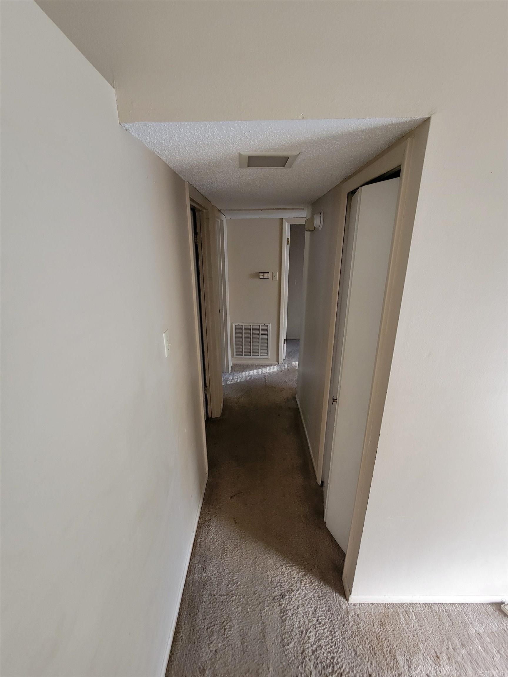 SOUTH BRIARFIELD - Residential