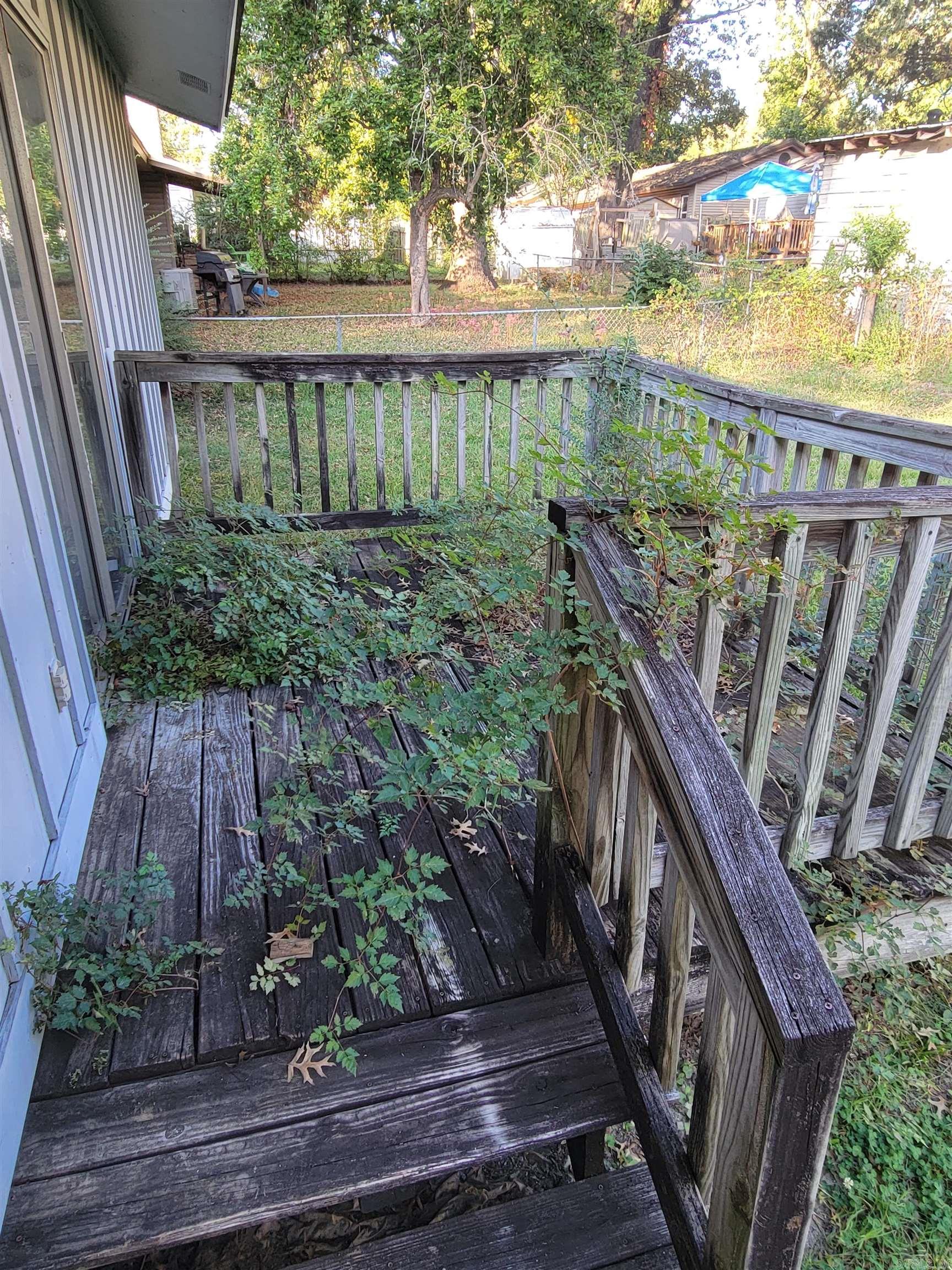 SOUTH BRIARFIELD - Residential