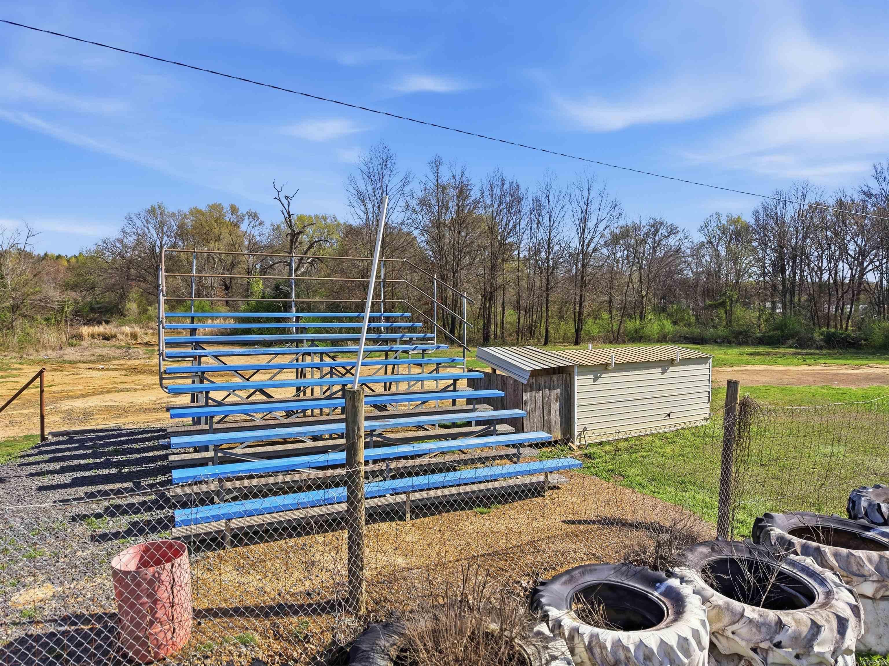 Metes & Bounds - Land