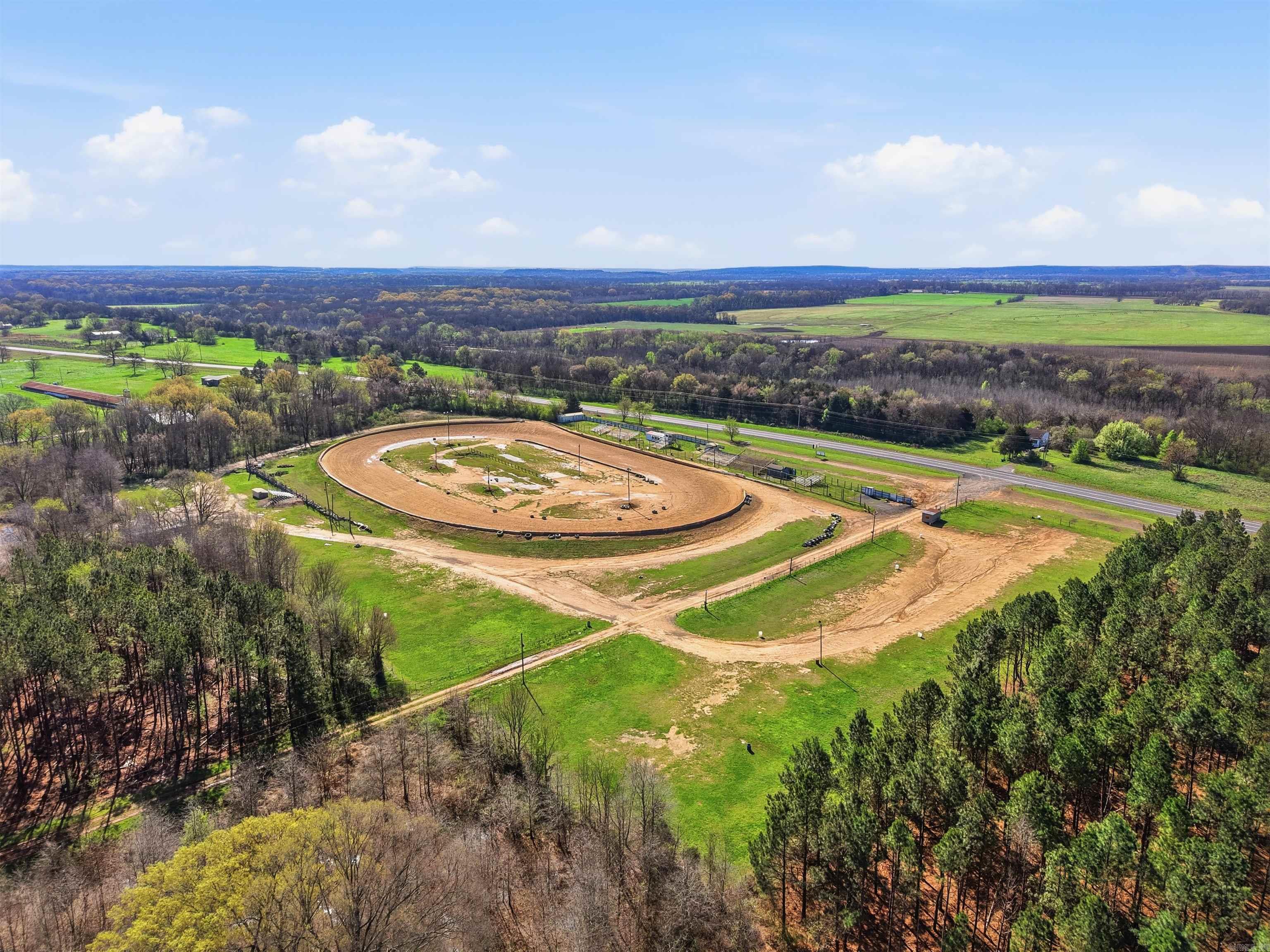 Metes & Bounds - Land