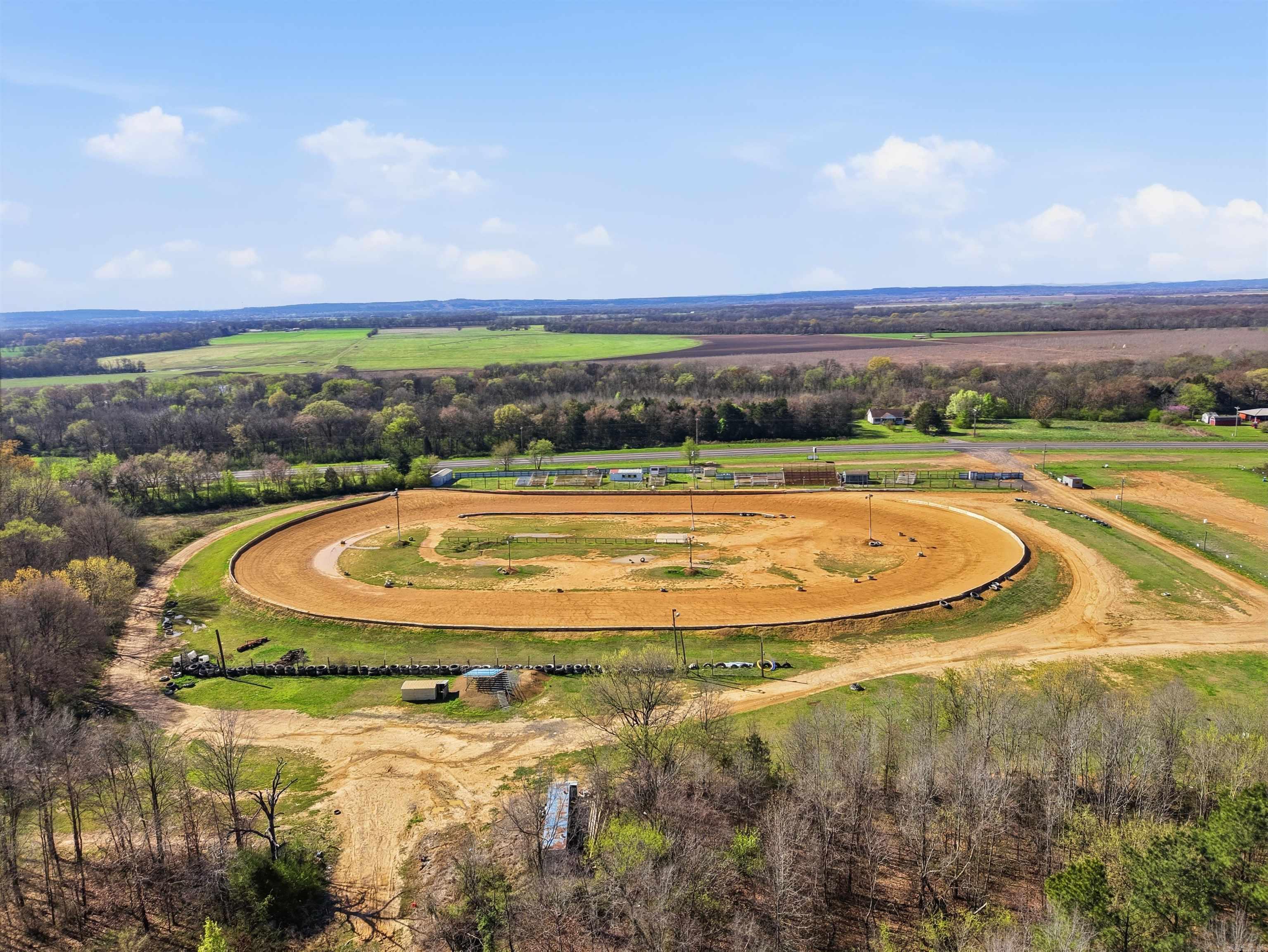 Metes & Bounds - Land