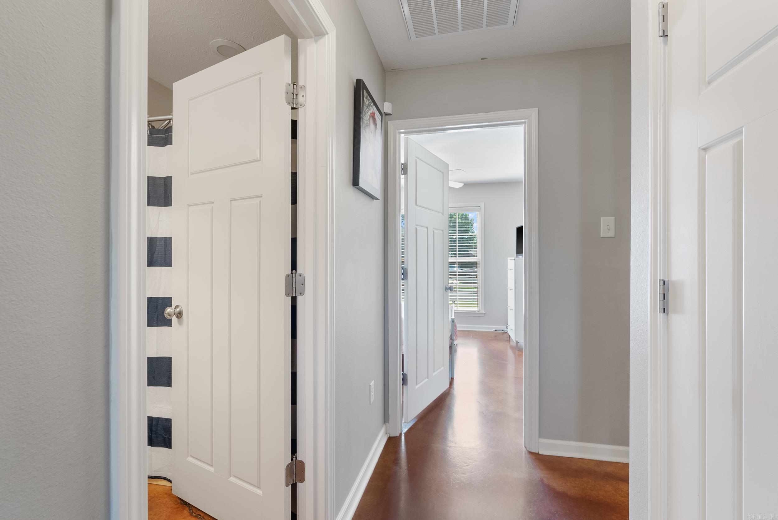 ALLI'S PLACE - Residential