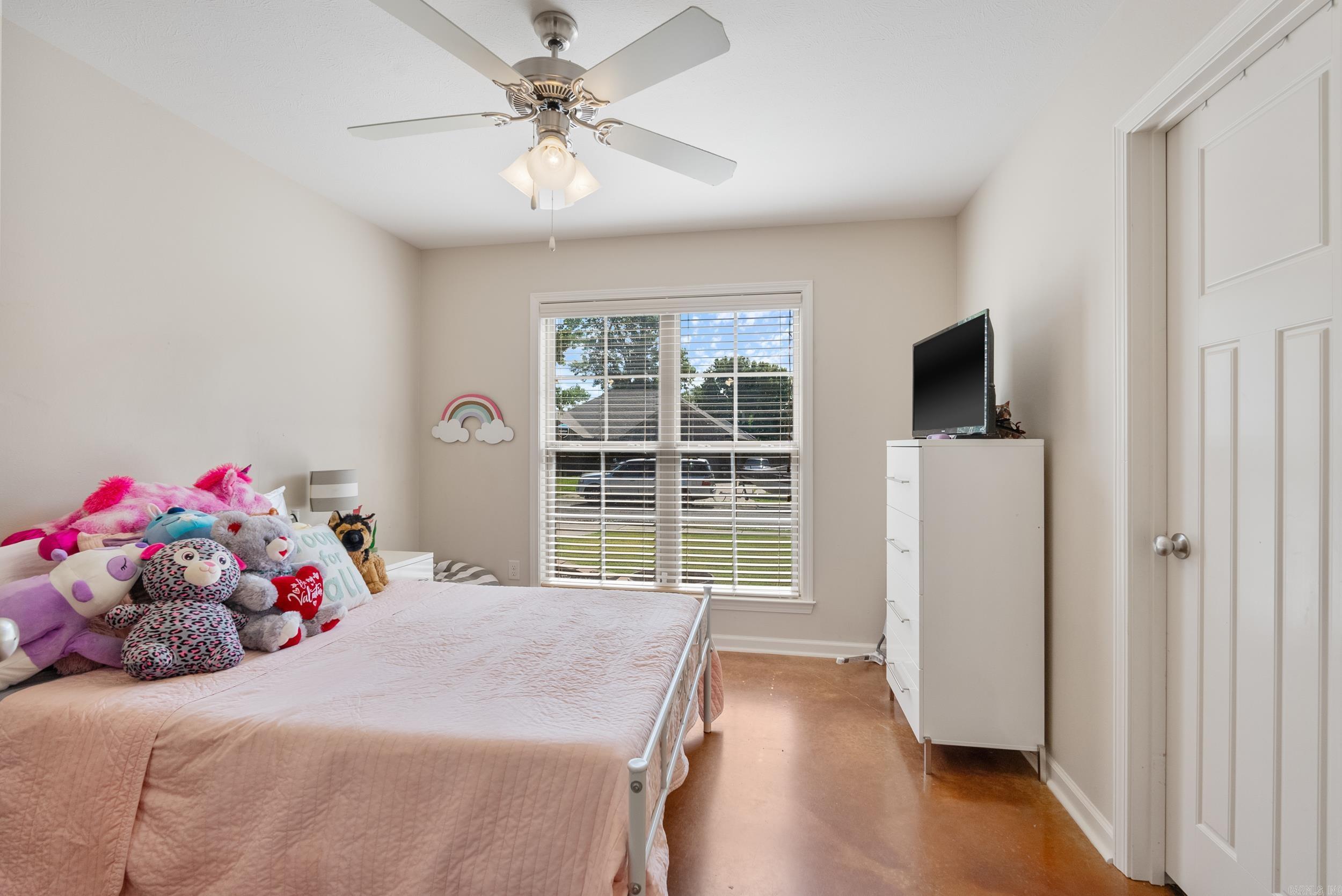 ALLI'S PLACE - Residential