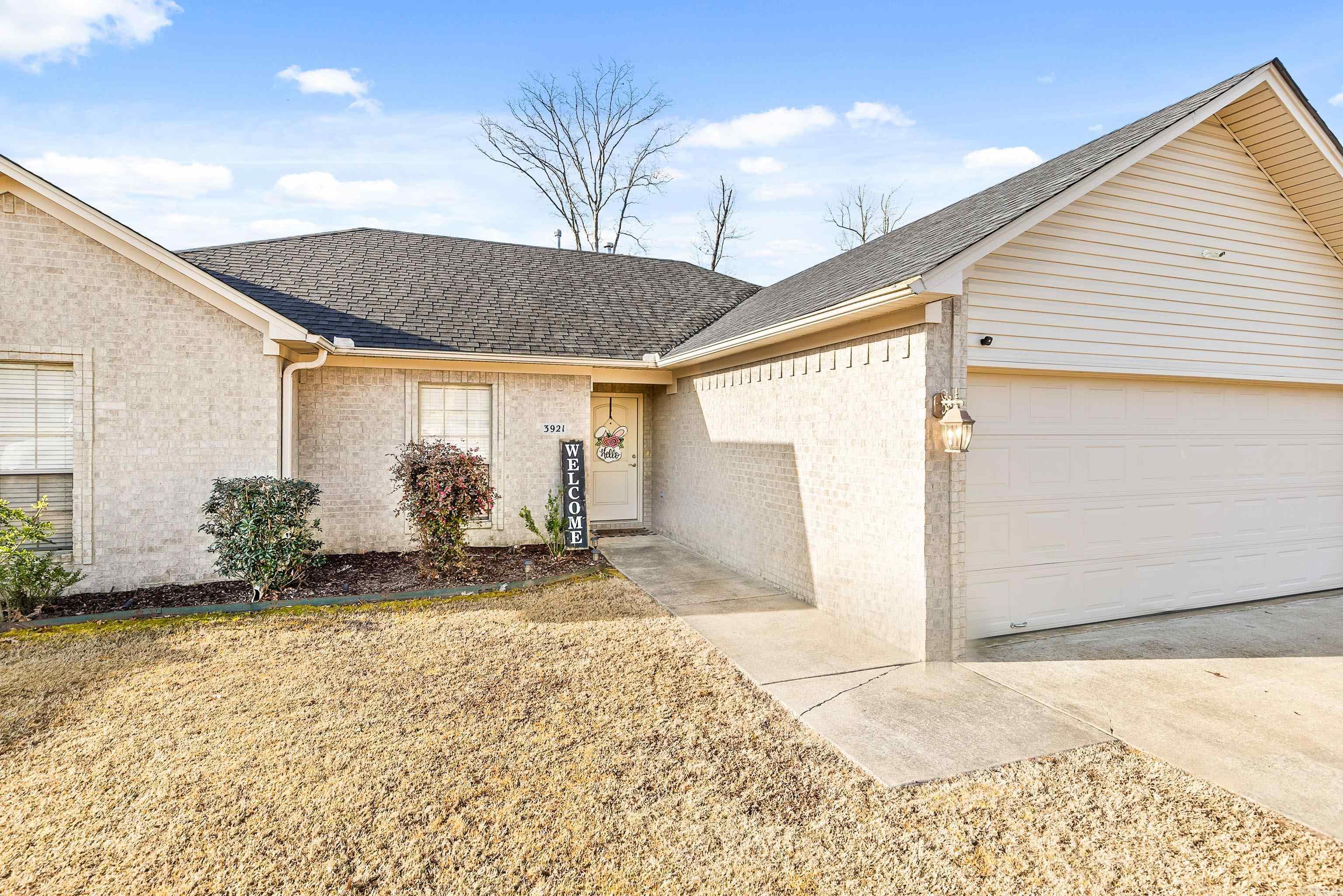 MADISON VILLAGE - Residential