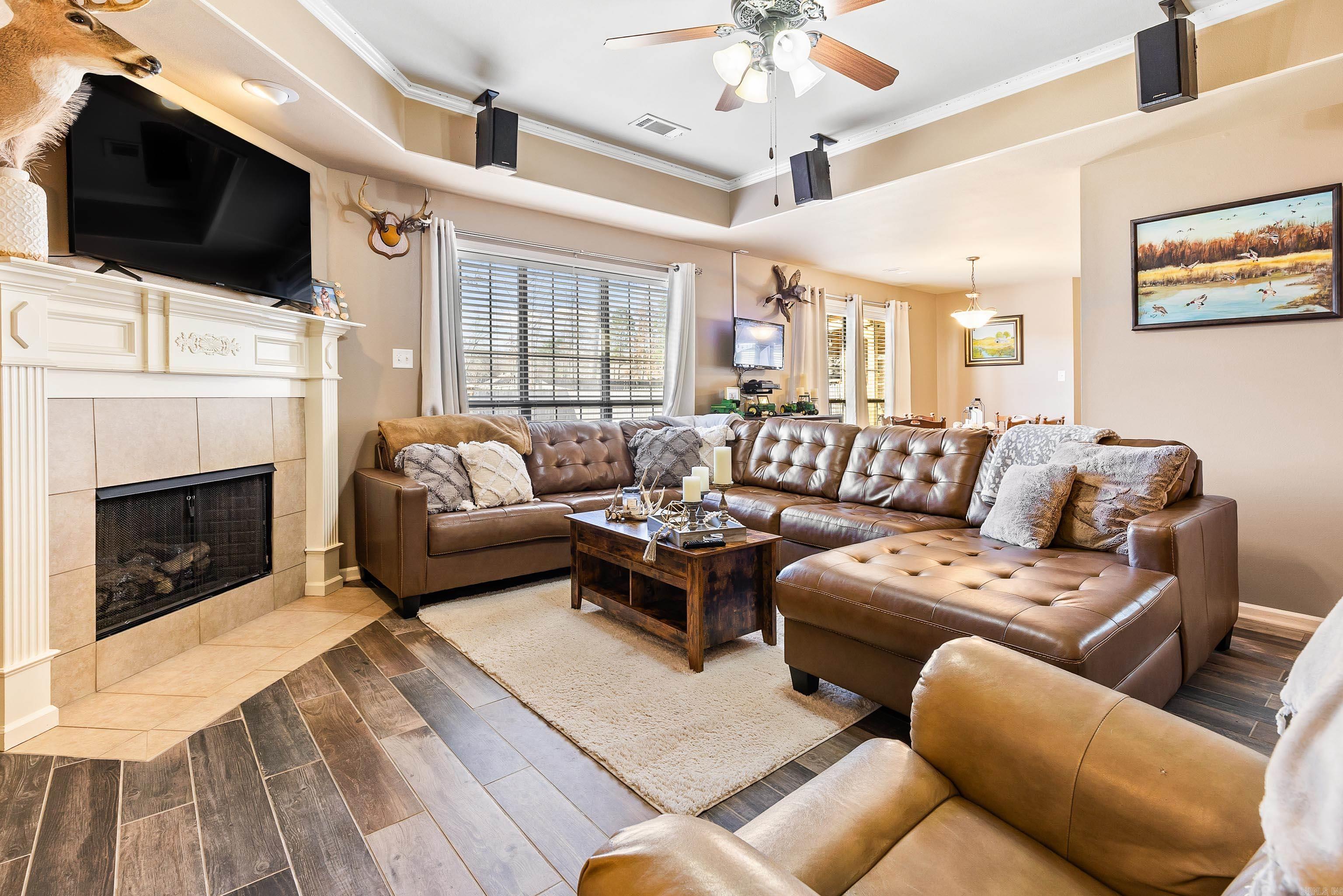 MADISON VILLAGE - Residential