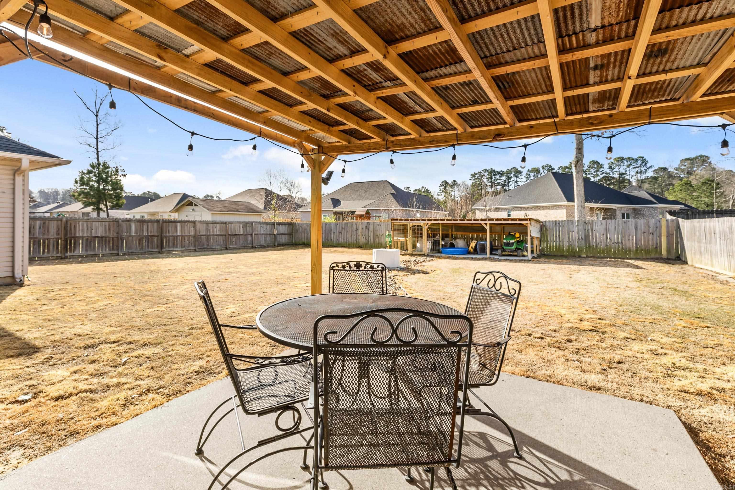 MADISON VILLAGE - Residential