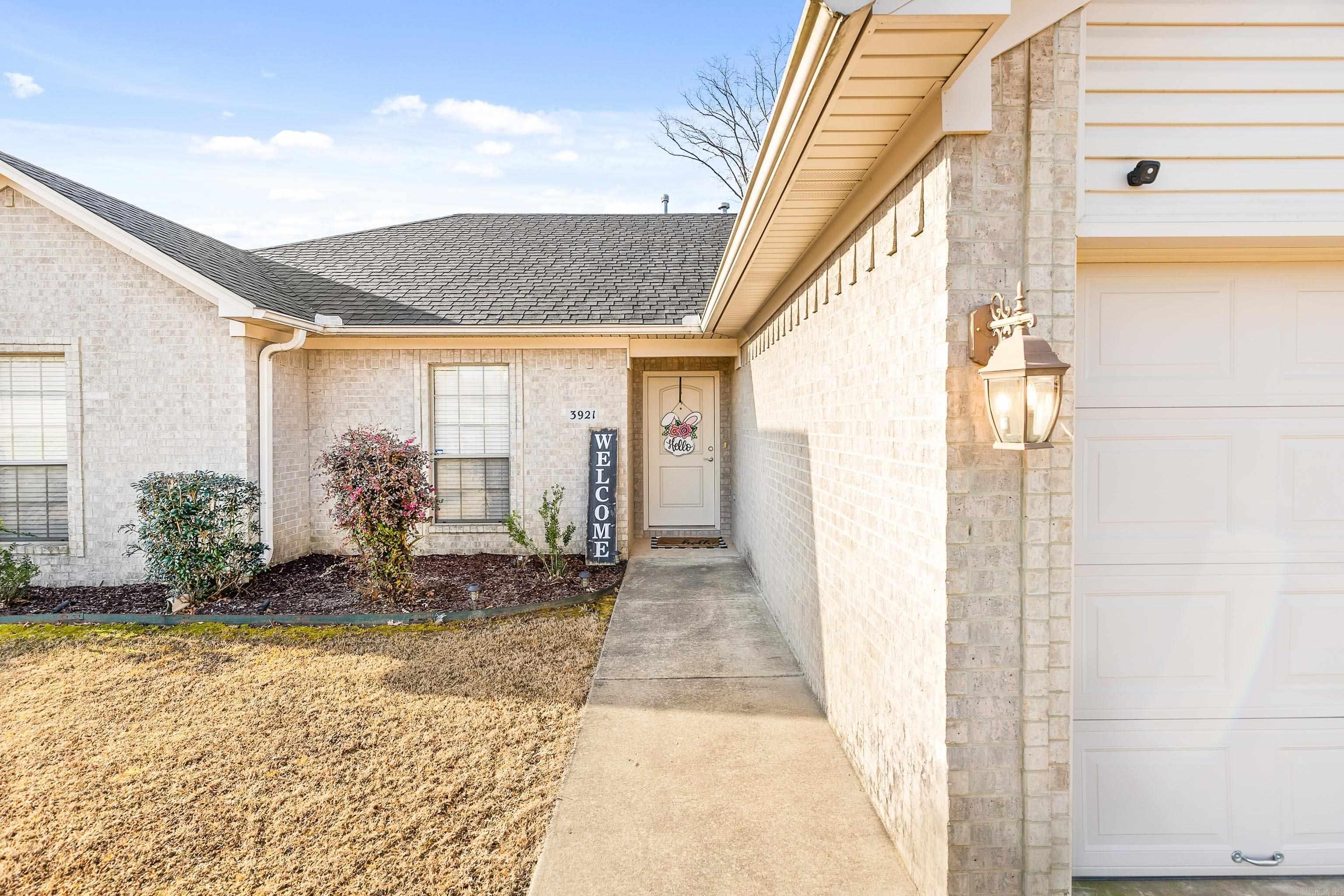 MADISON VILLAGE - Residential