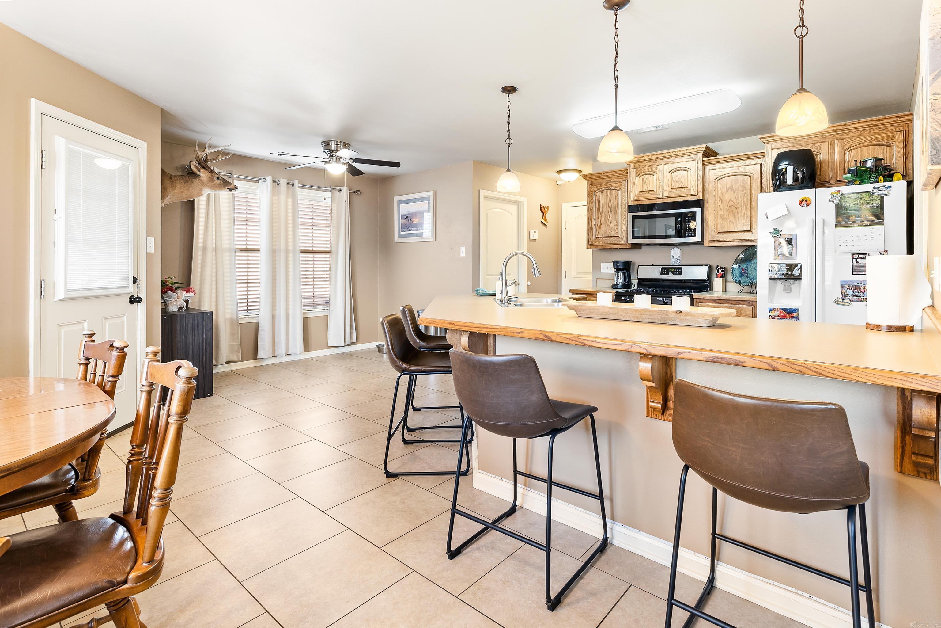 MADISON VILLAGE - Residential