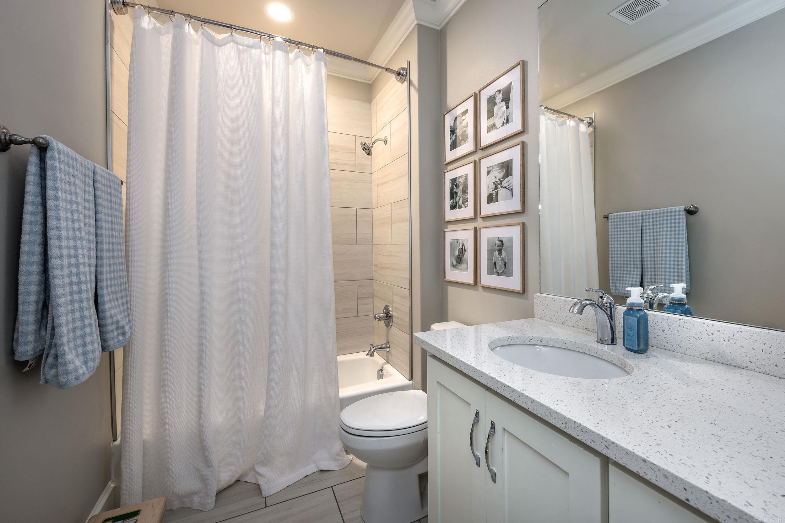 CHENAL VALLEY EPERNAY PLACE - Residential