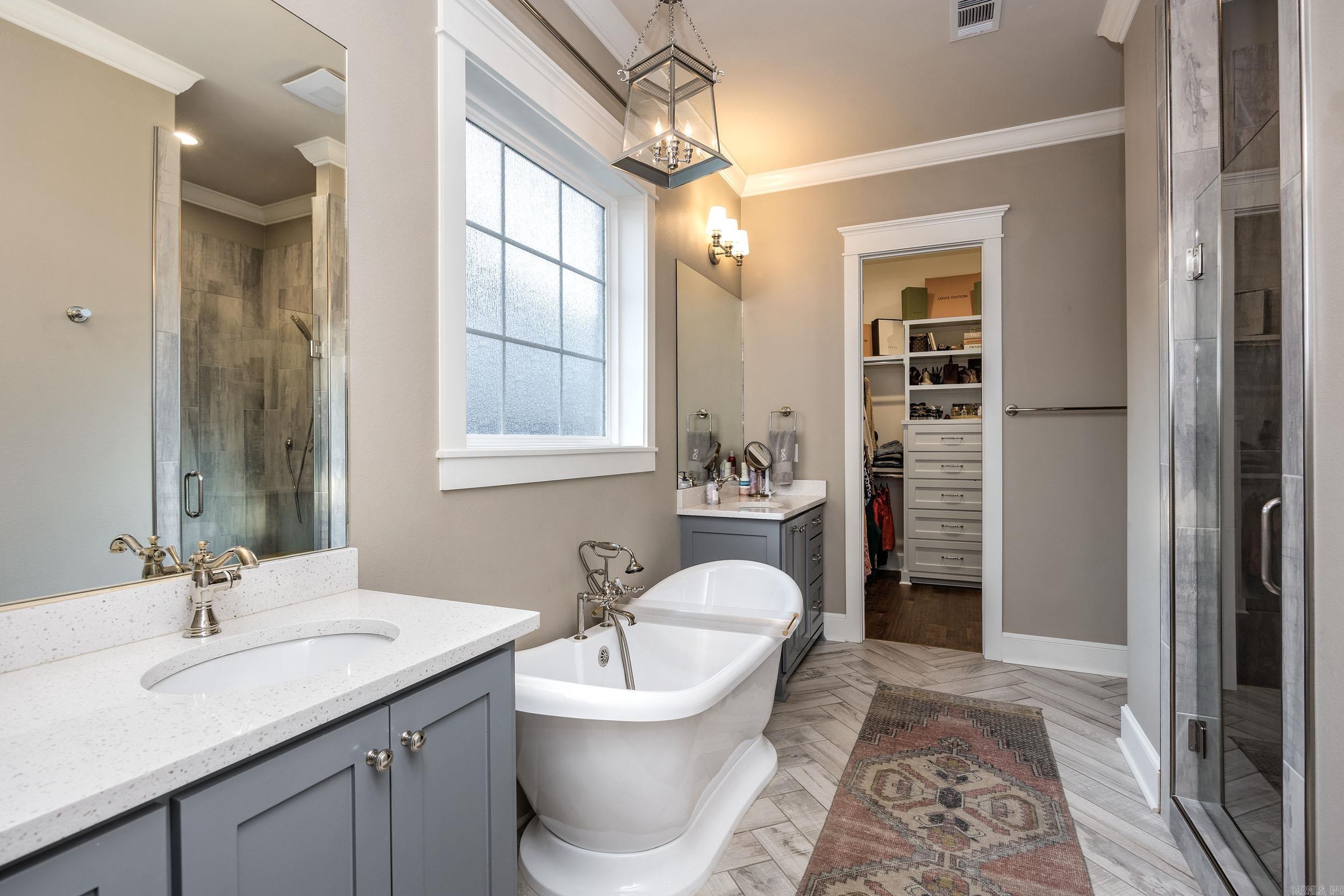 CHENAL VALLEY EPERNAY PLACE - Residential