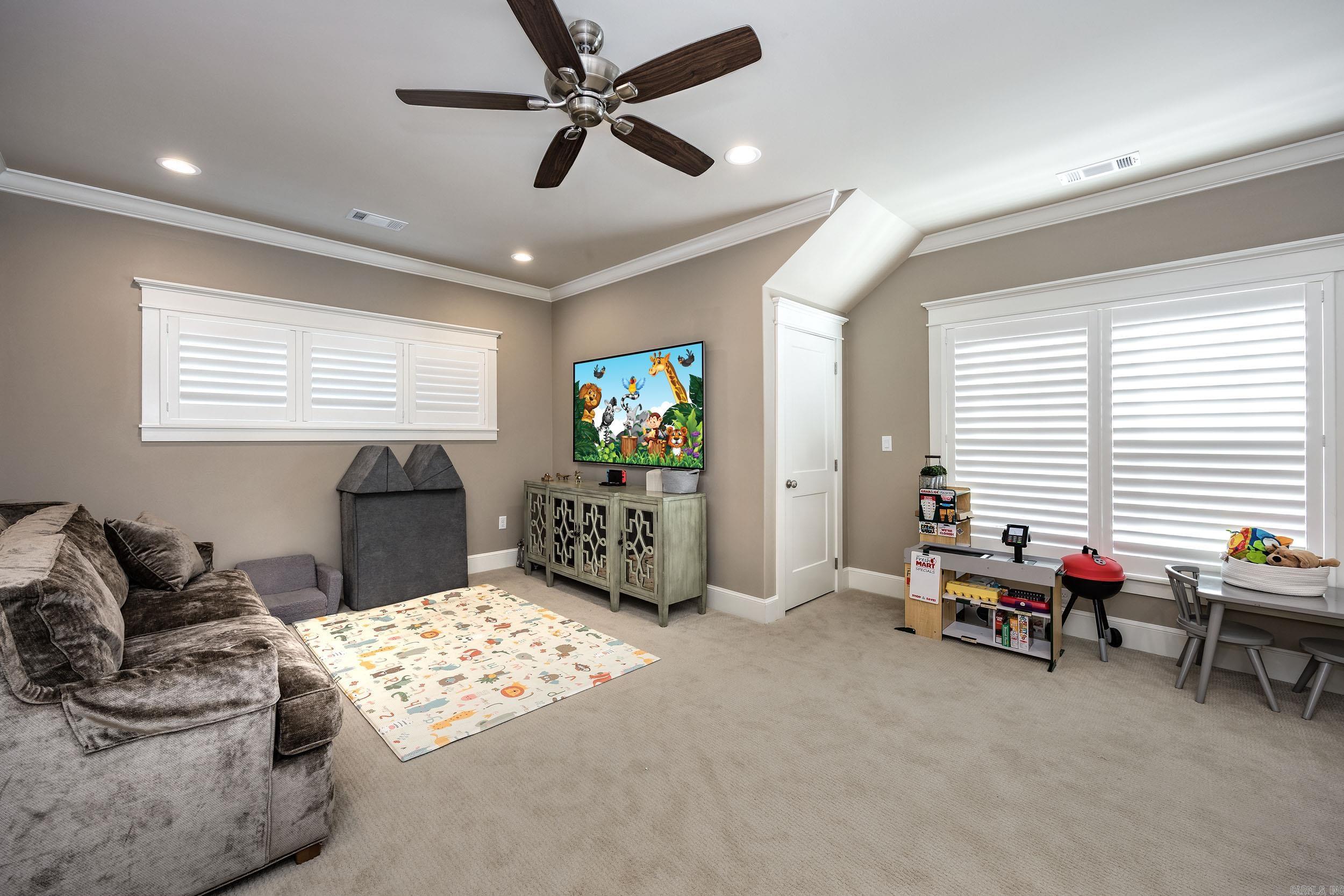 CHENAL VALLEY EPERNAY PLACE - Residential