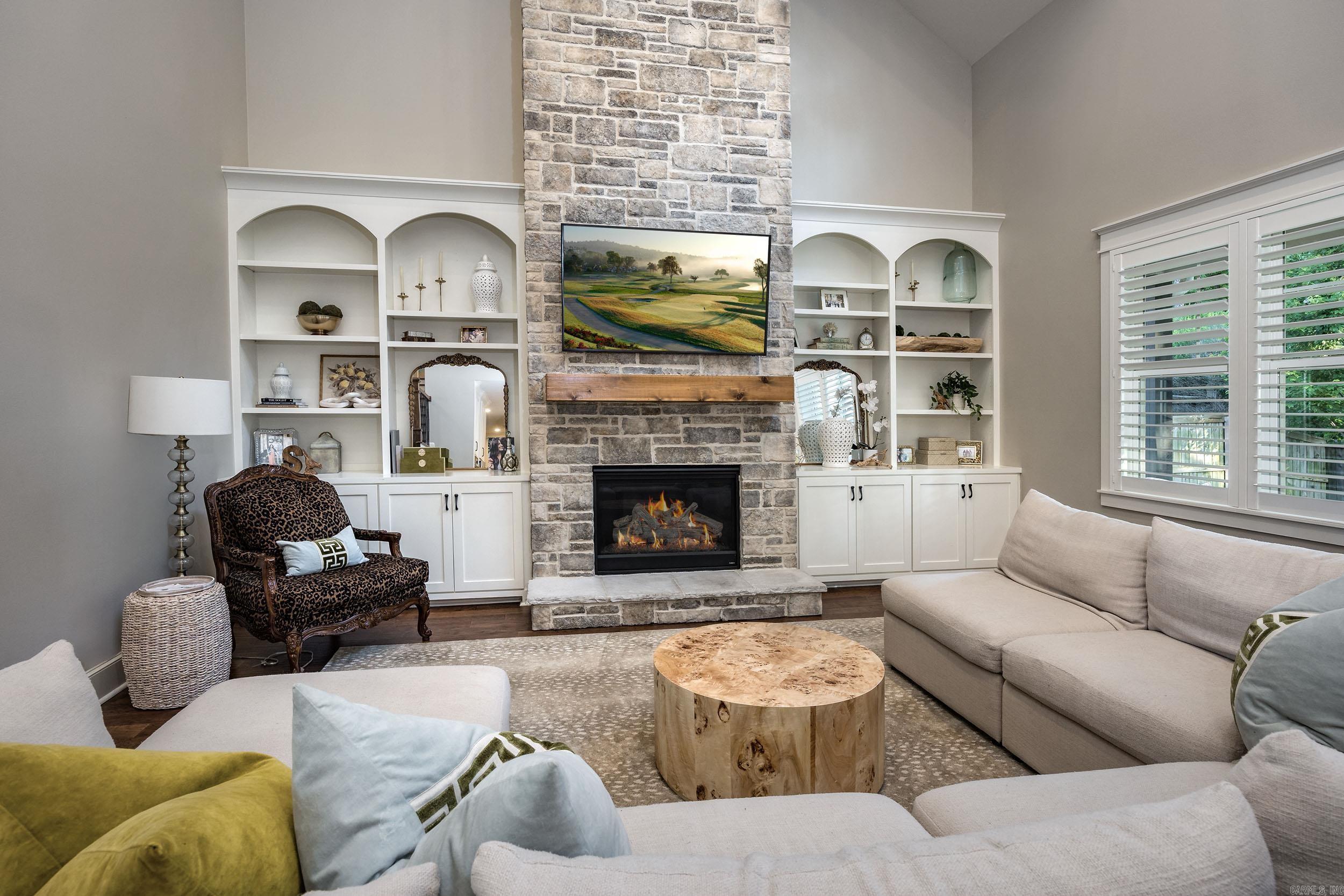 CHENAL VALLEY EPERNAY PLACE - Residential