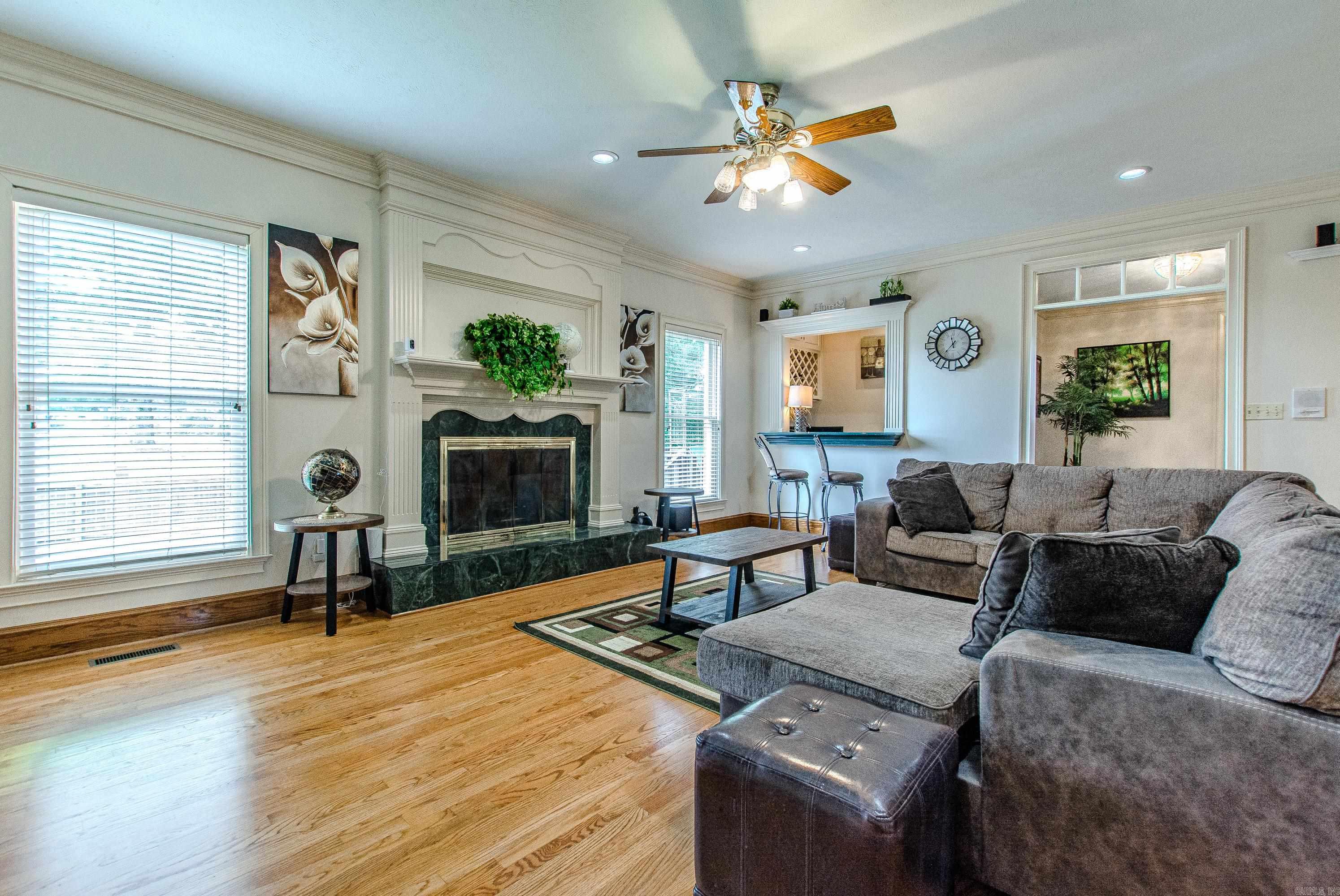 MAUMELLE CLUB MANOR TO CRYSTAL - Residential